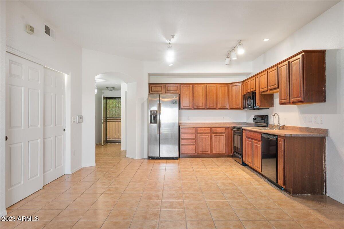920 E DEVONSHIRE Avenue # 3029