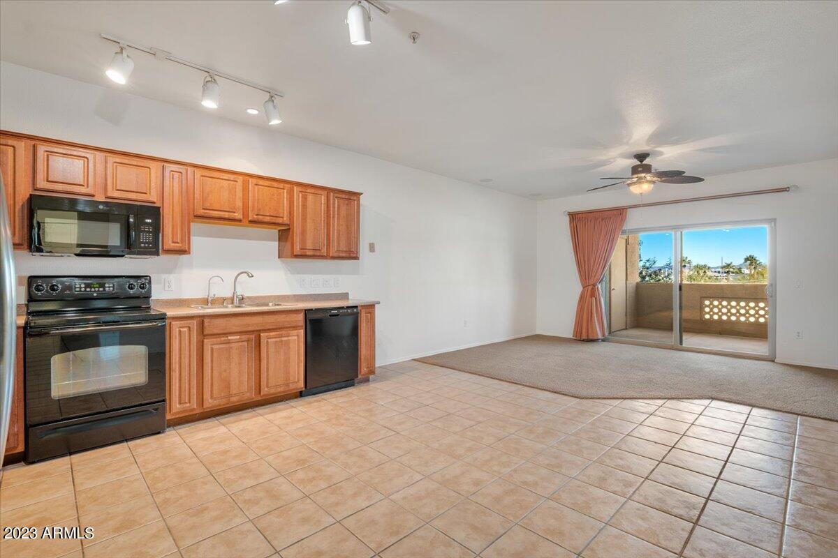 920 E DEVONSHIRE Avenue # 3029