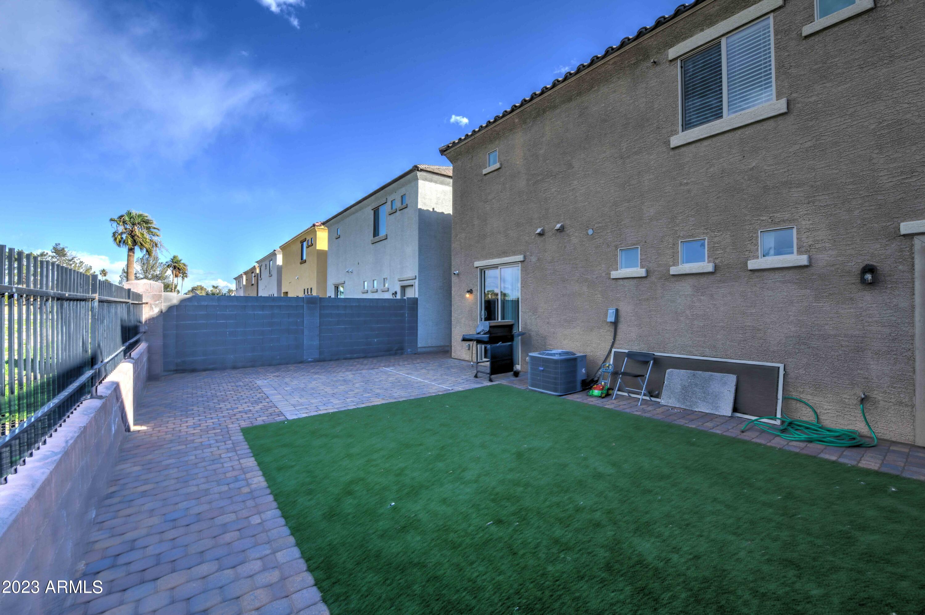 10336 W DEVONSHIRE Avenue