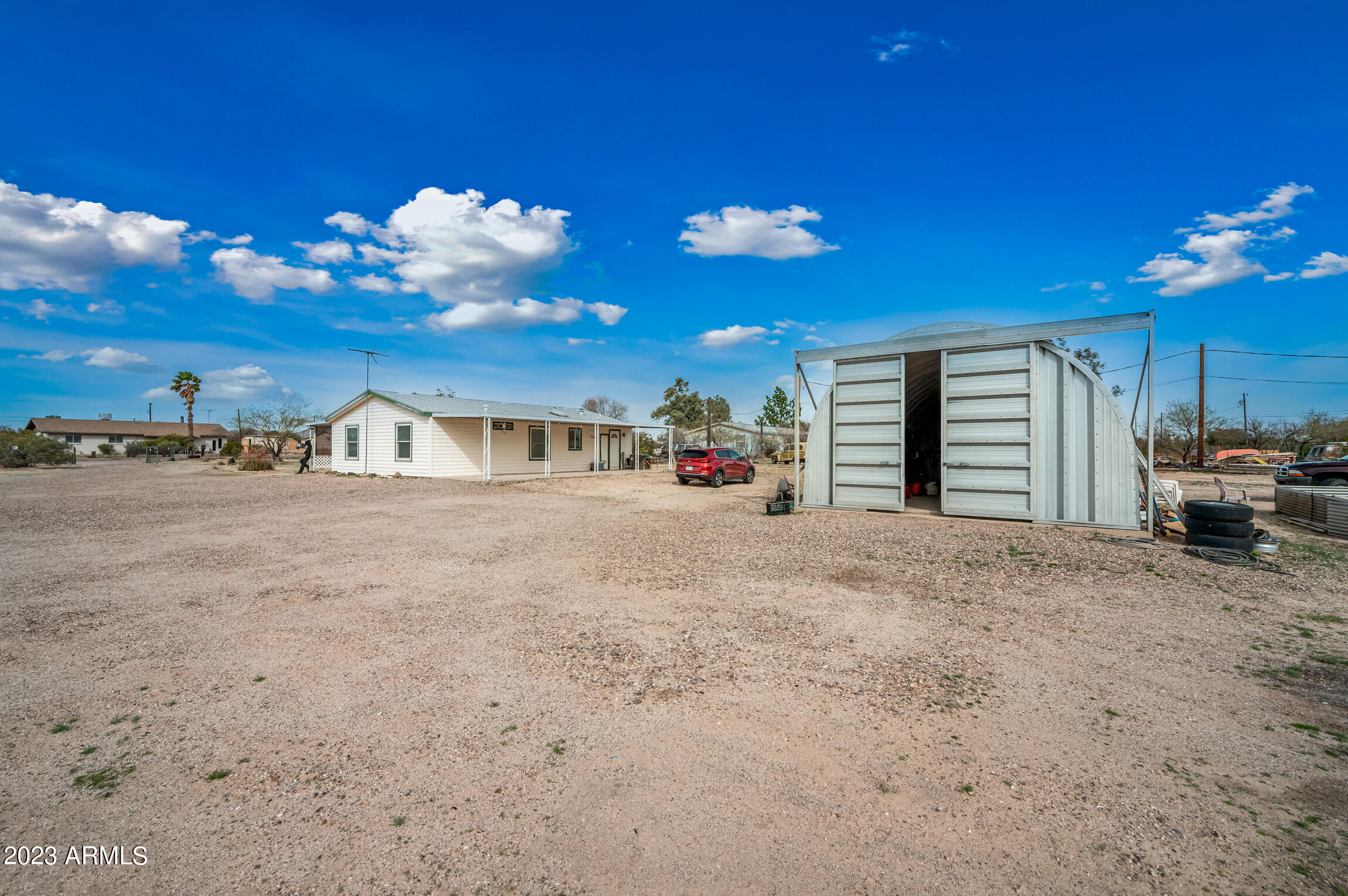 10129 N BATTLEFORD Drive