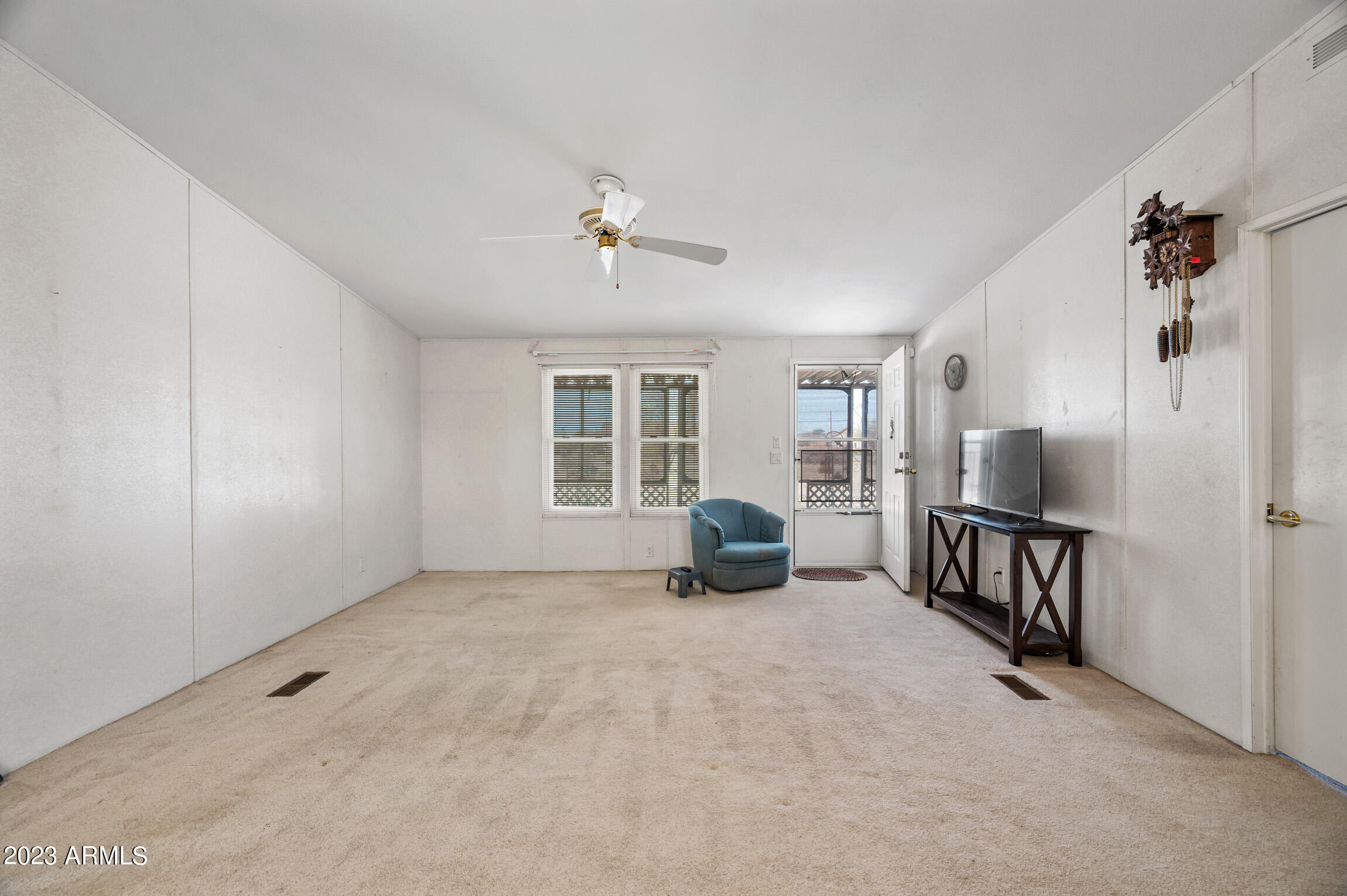 10129 N BATTLEFORD Drive