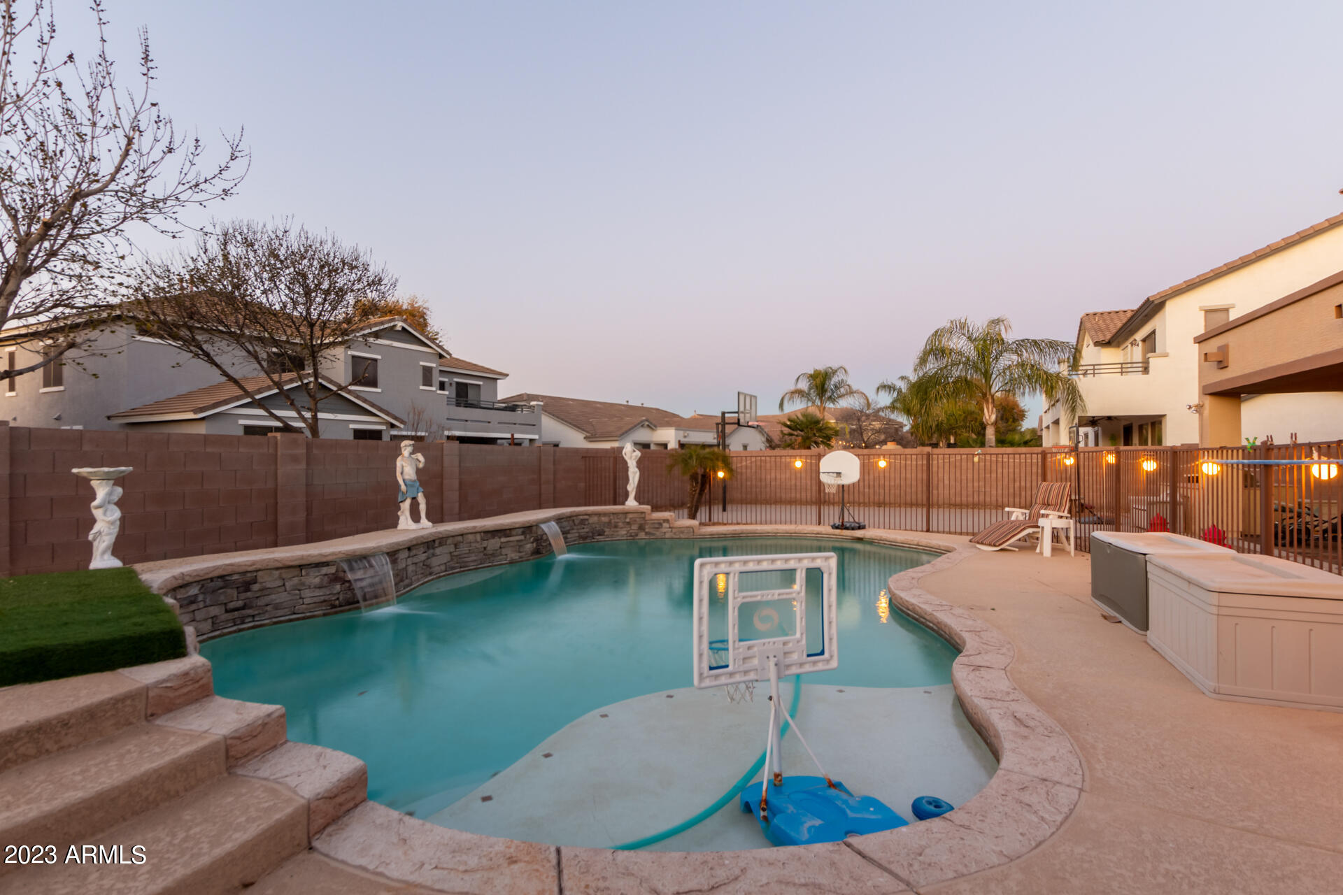 18662 E CARDINAL Way