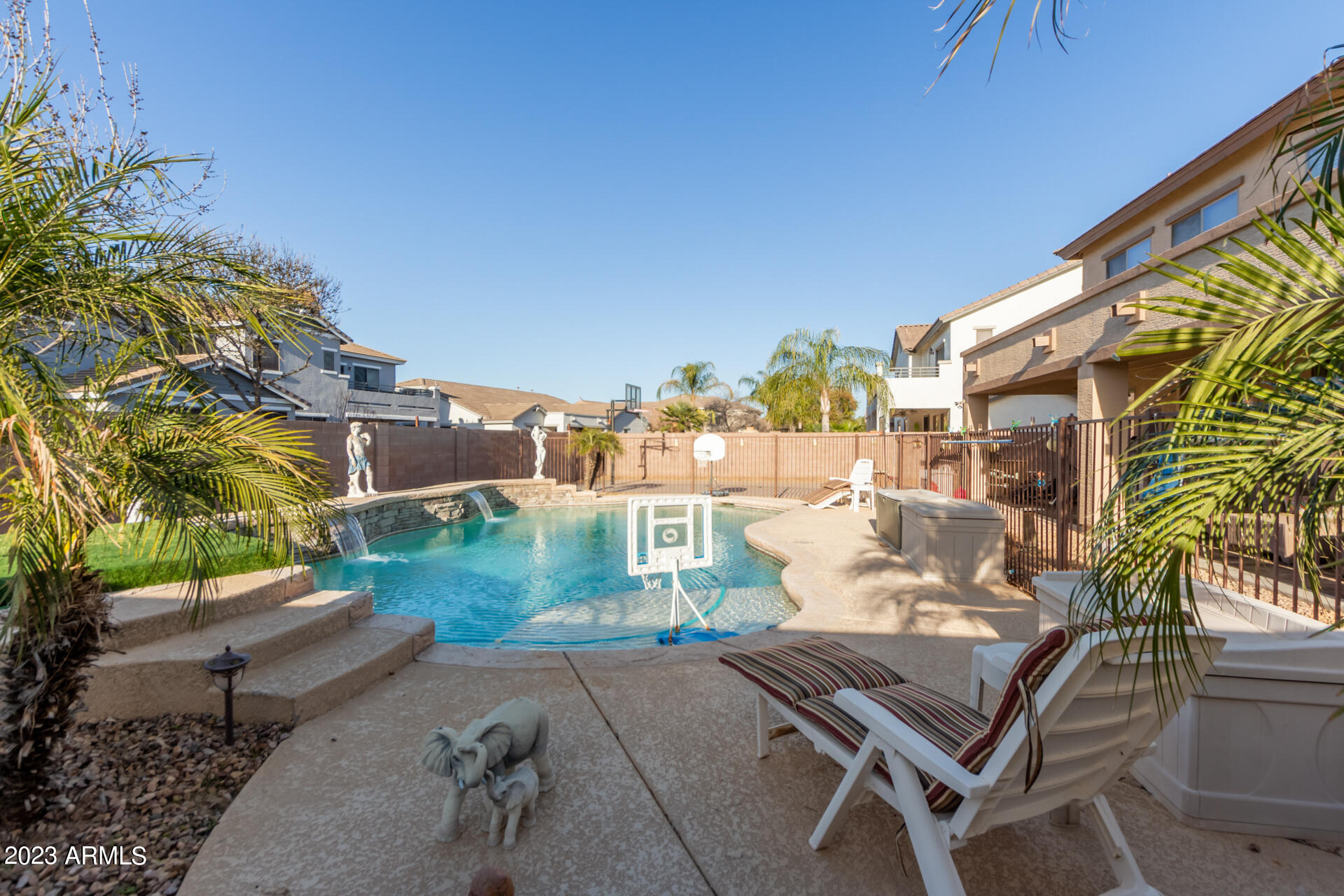 18662 E CARDINAL Way