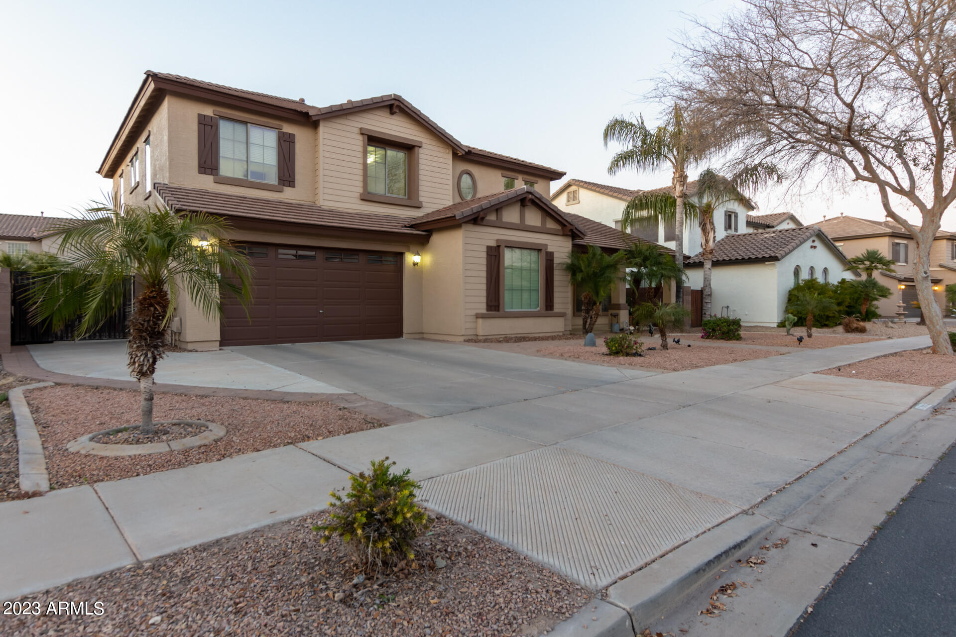 18662 E CARDINAL Way