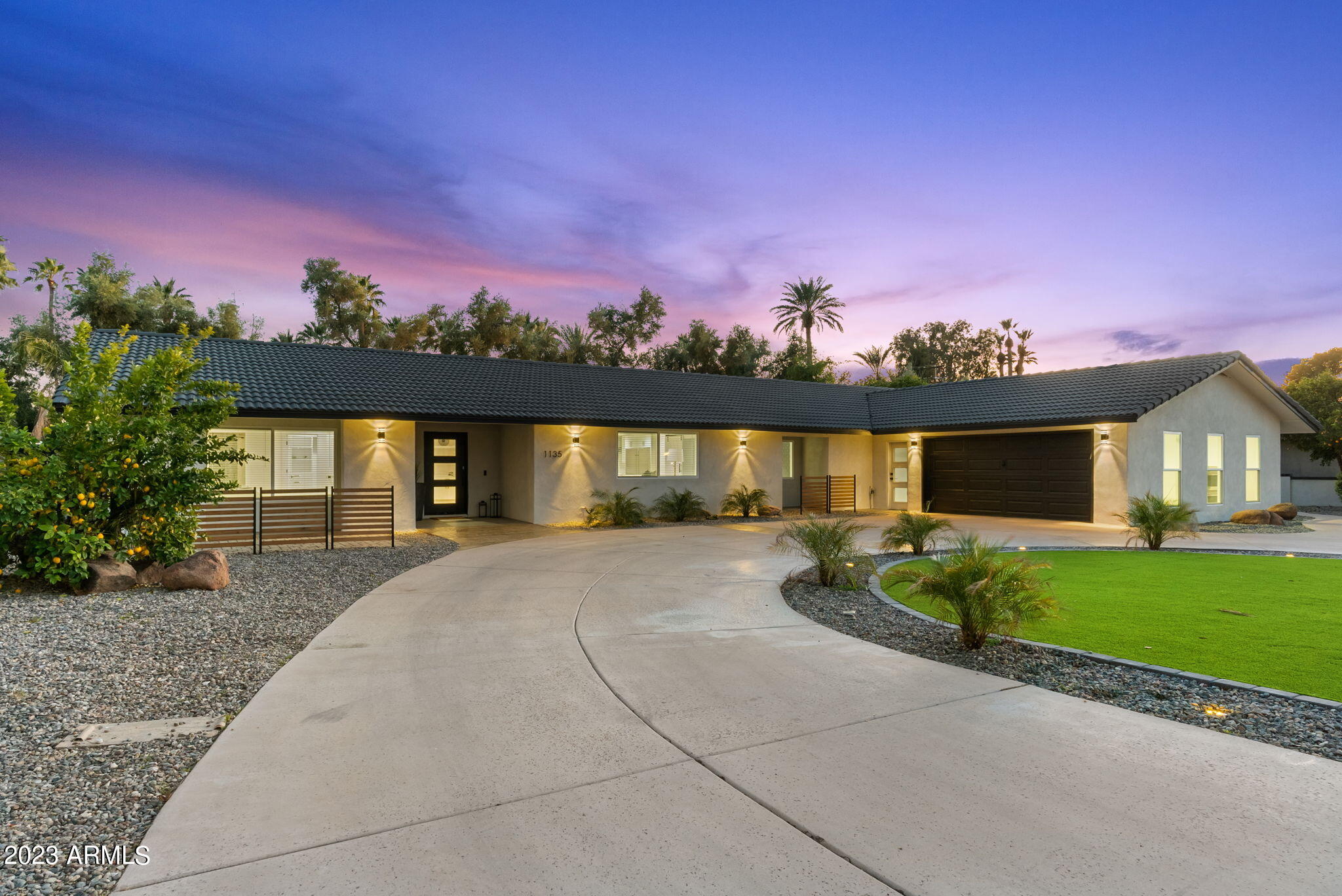 1135 W LAWRENCE Lane