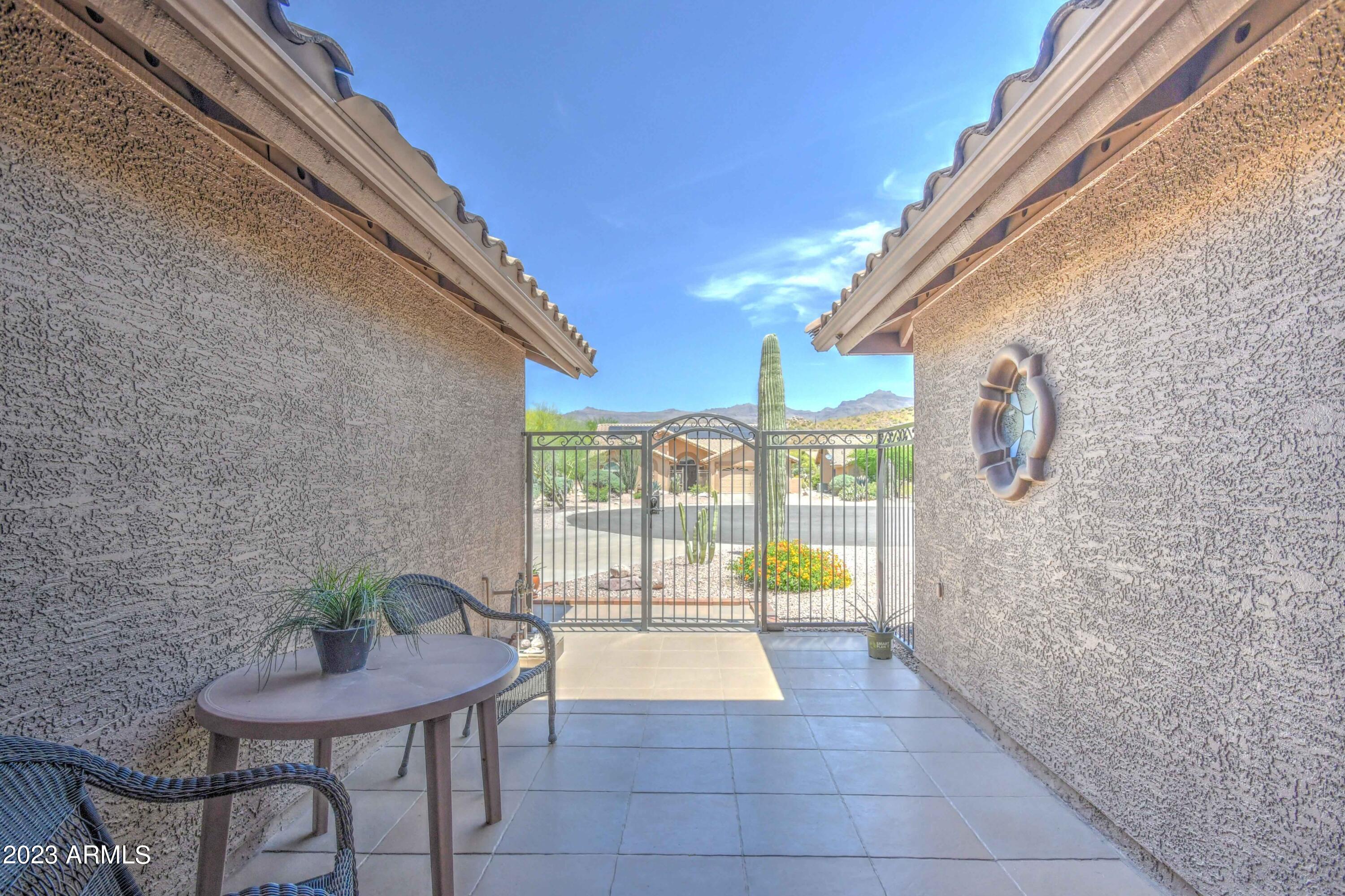 8109 E WOLFBERRY Circle