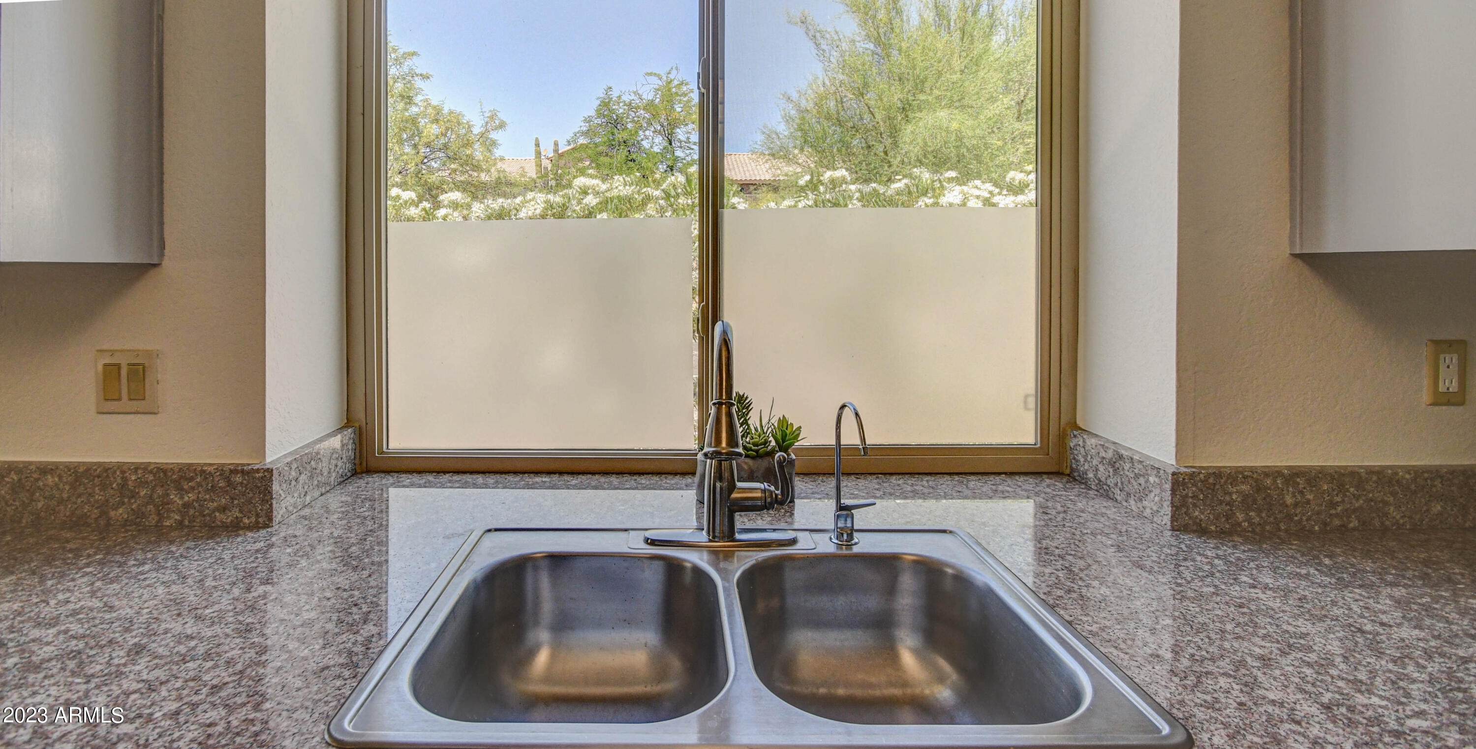 8109 E WOLFBERRY Circle