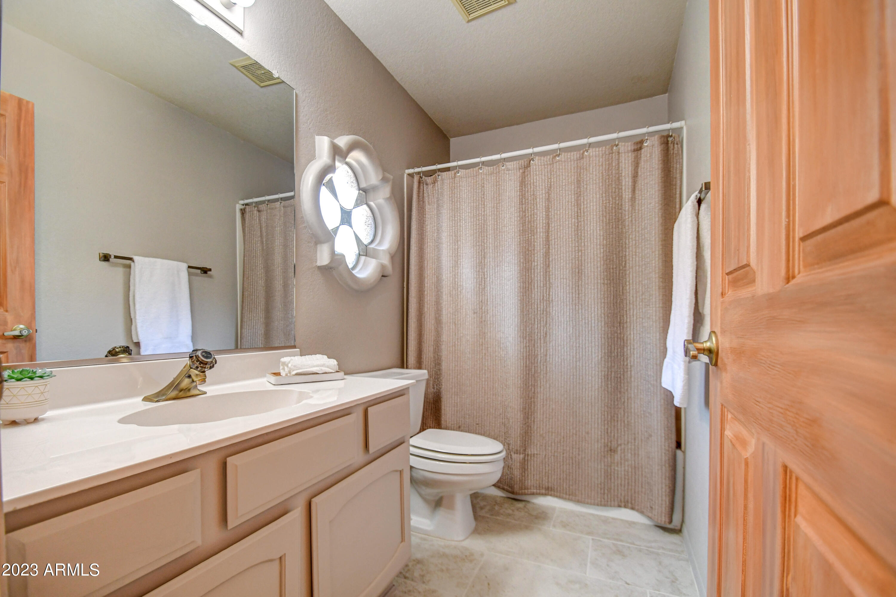 8109 E WOLFBERRY Circle