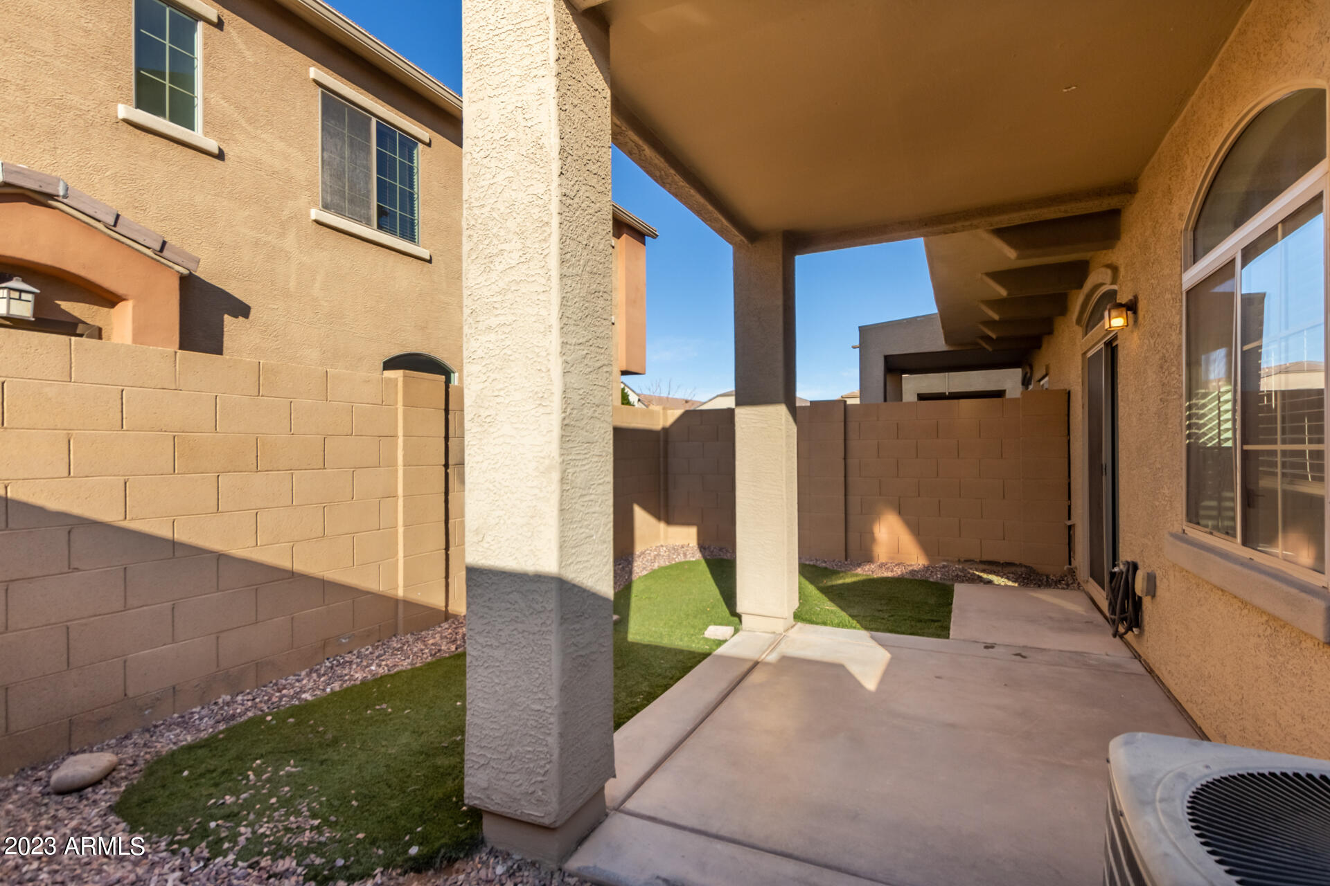 1350 S GREENFIELD Road # 1033