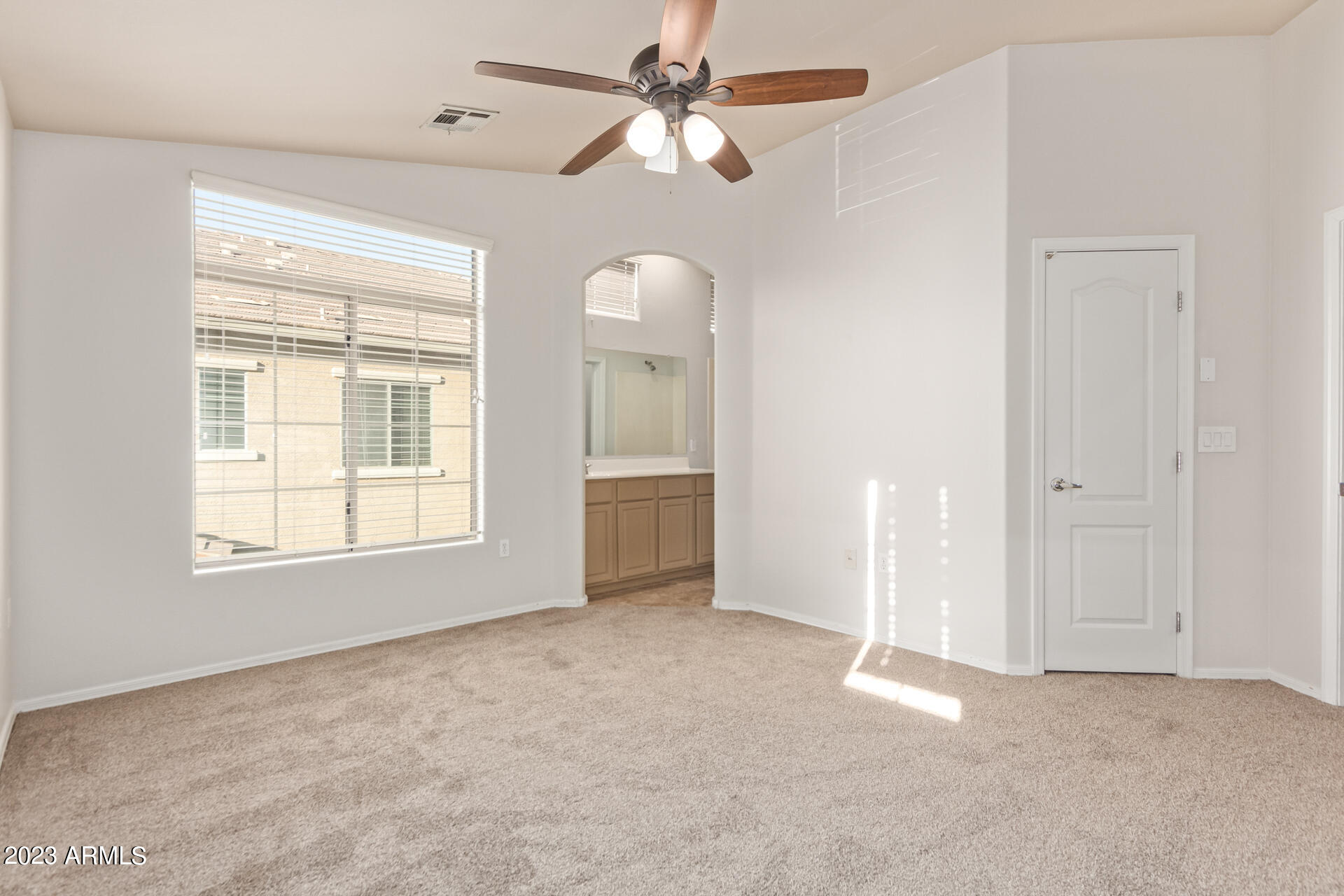 1350 S GREENFIELD Road # 1033