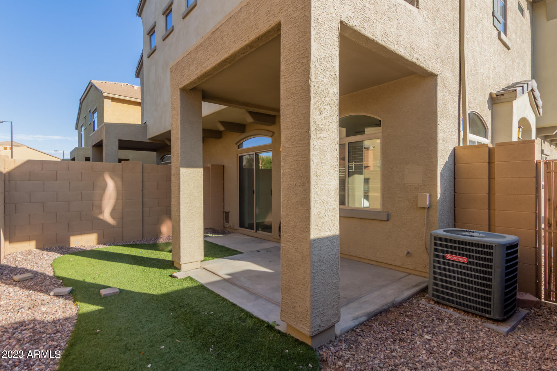 1350 S GREENFIELD Road # 1033