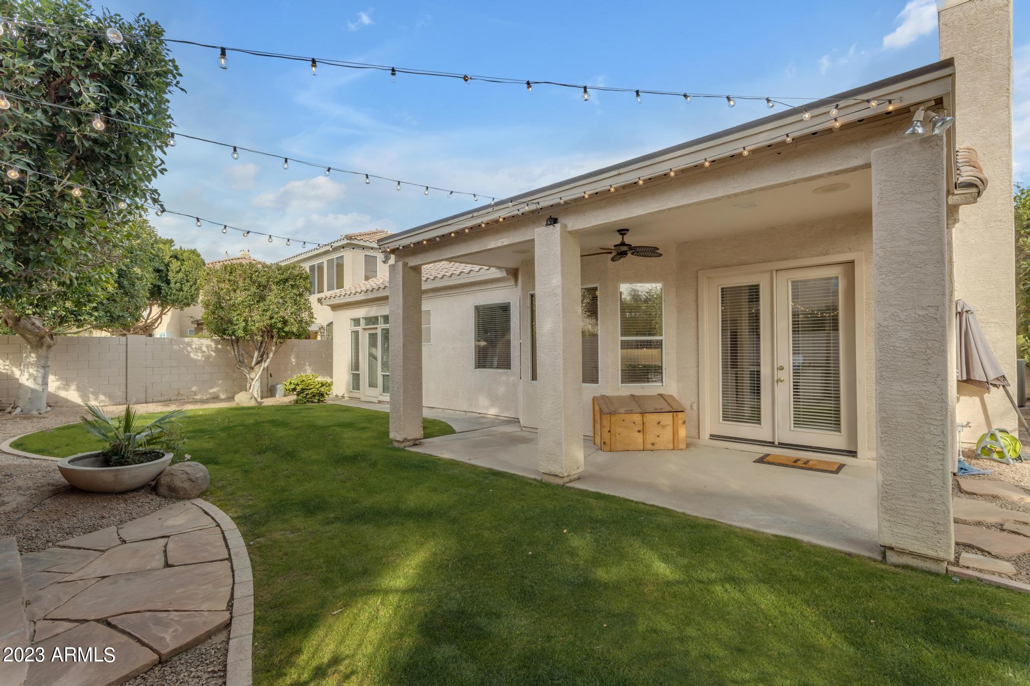 573 E MARIA Lane