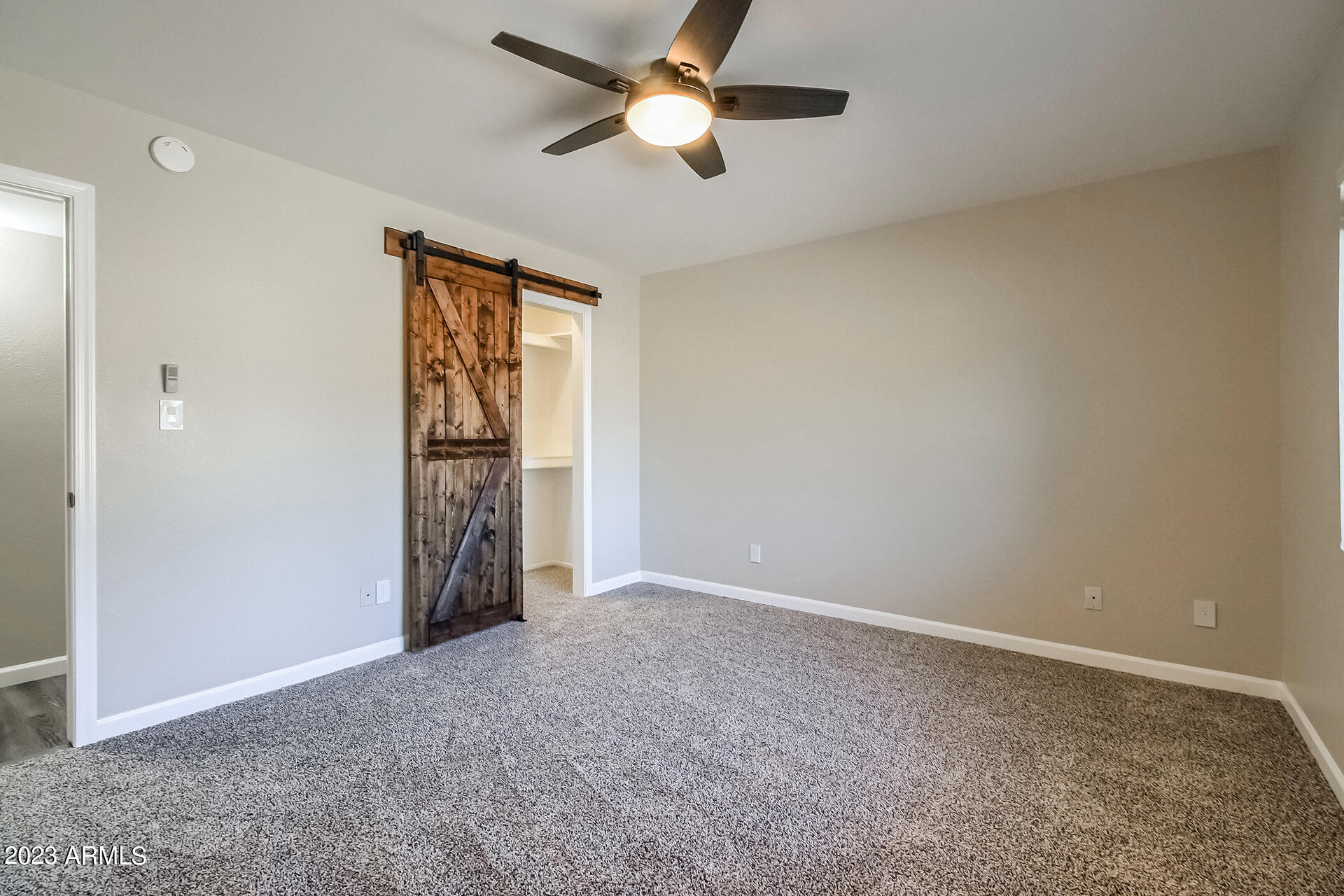 1407 W TARO Lane