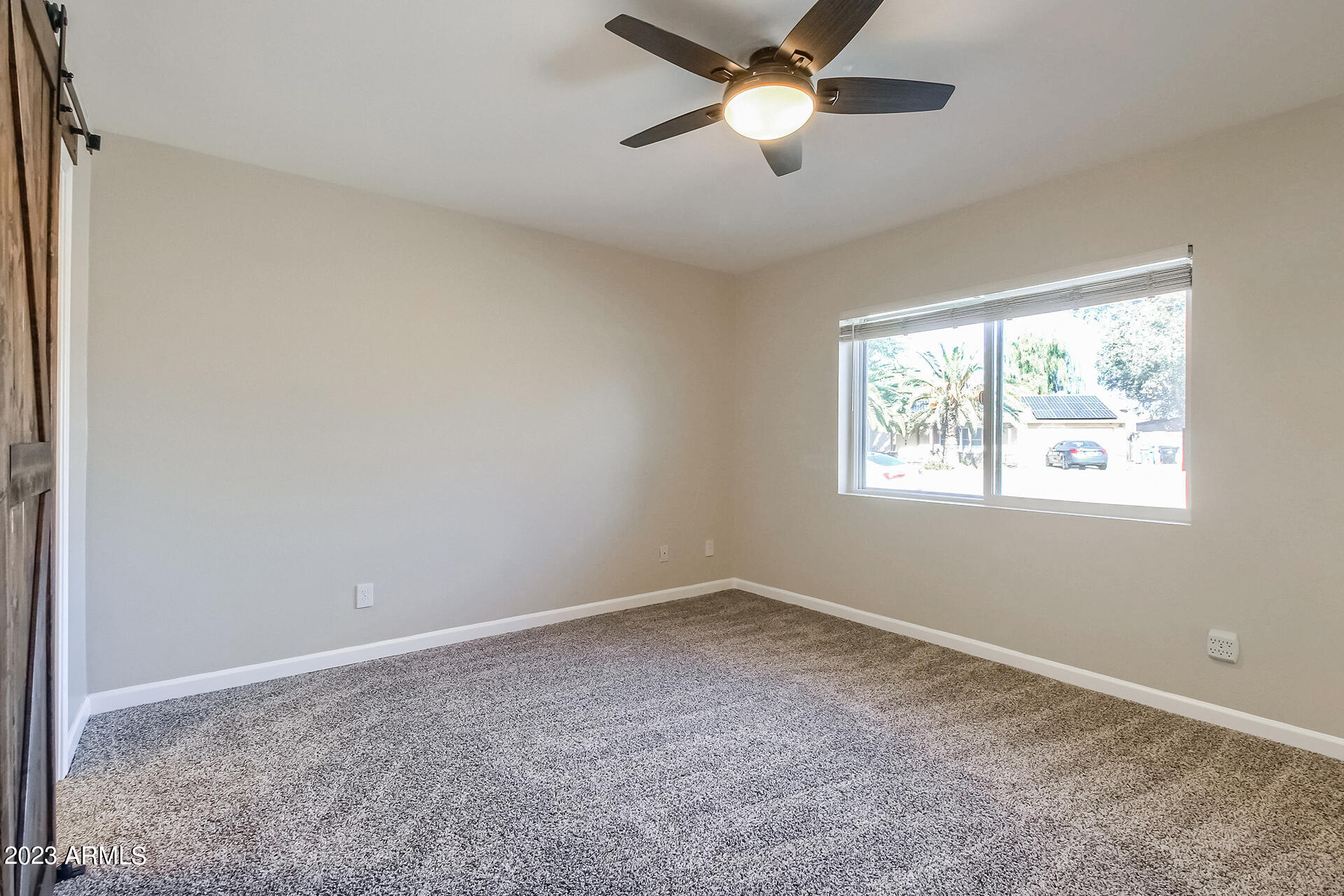 1407 W TARO Lane