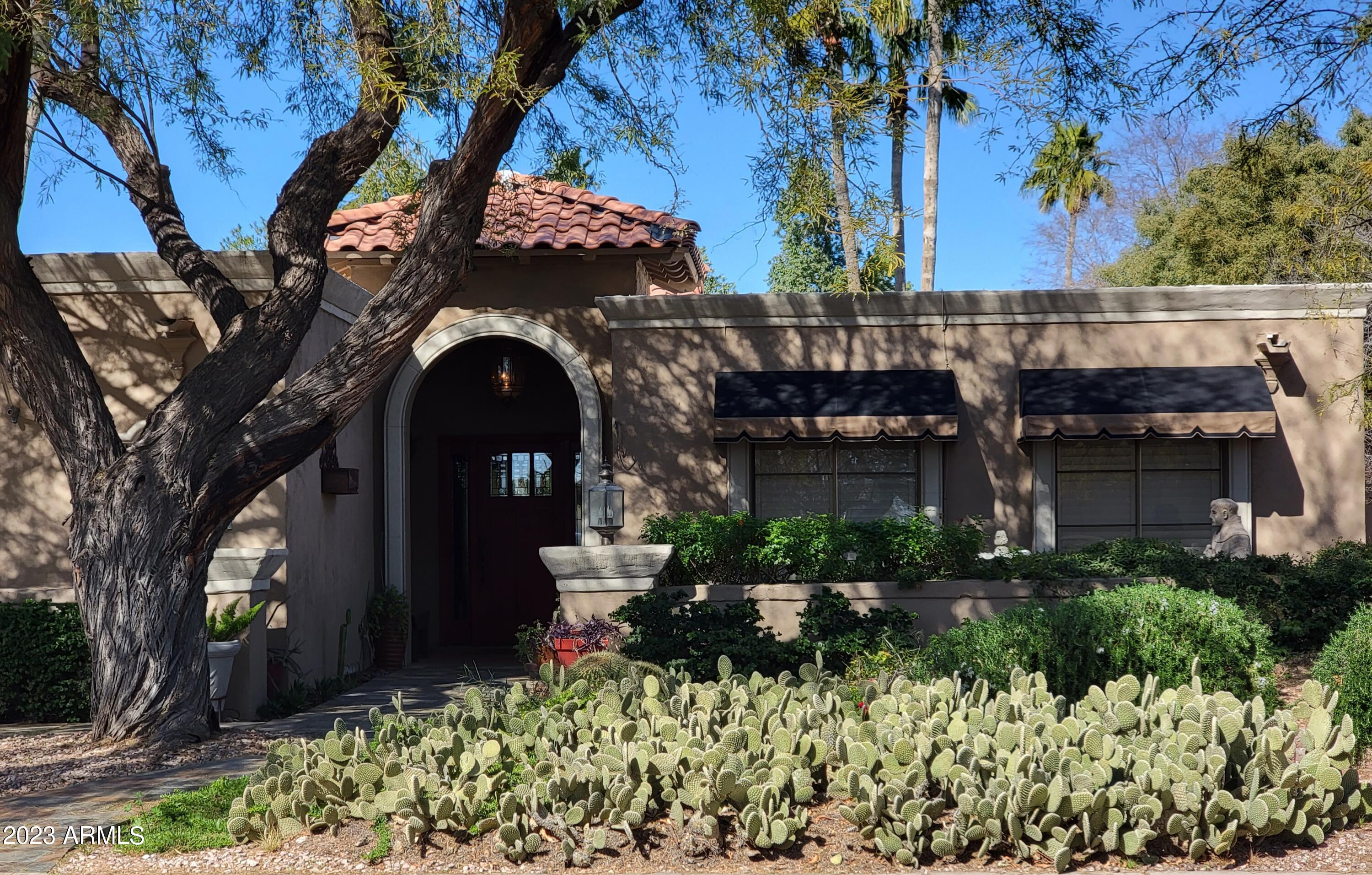 8020 E Del Laton Drive