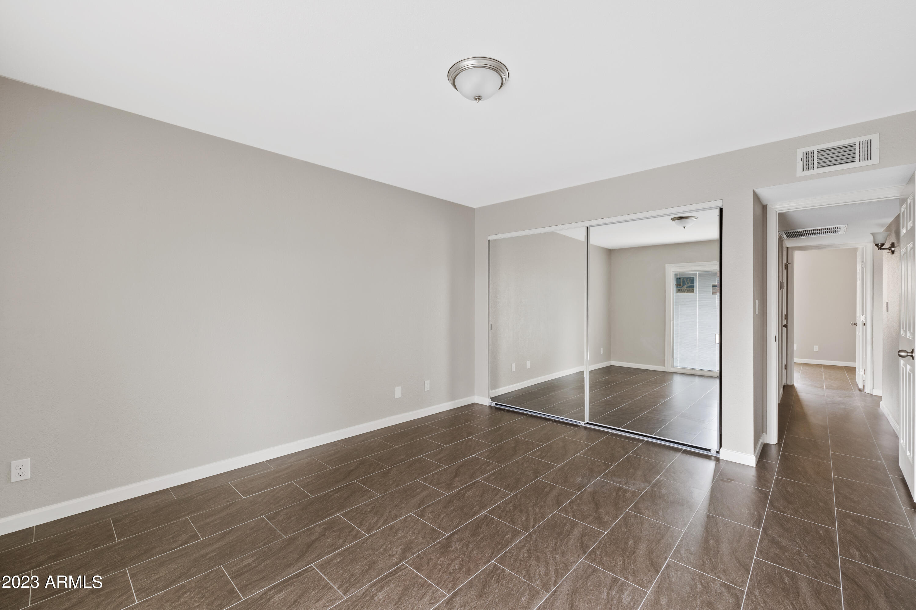 509 E COLGATE Drive