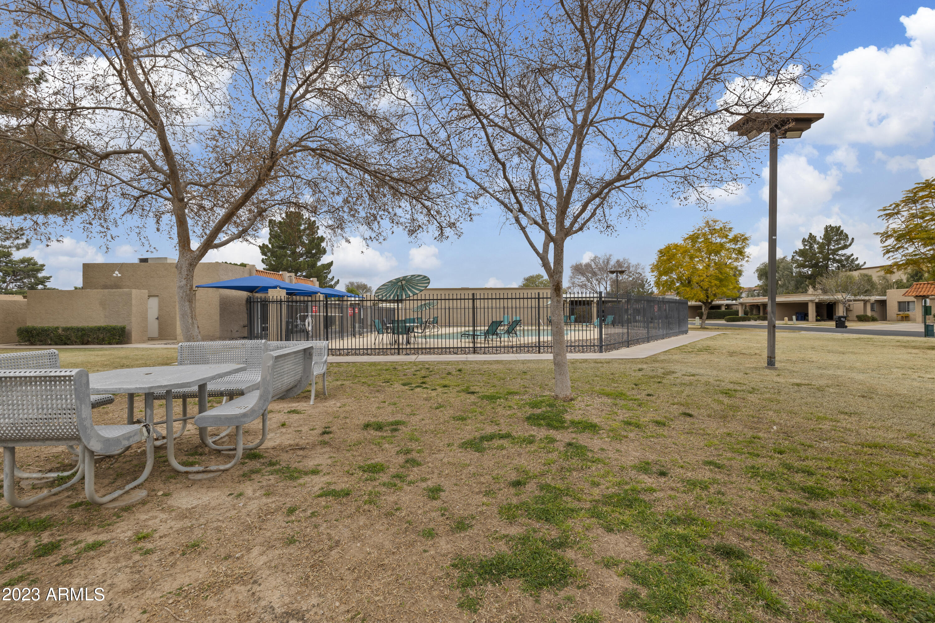 509 E COLGATE Drive