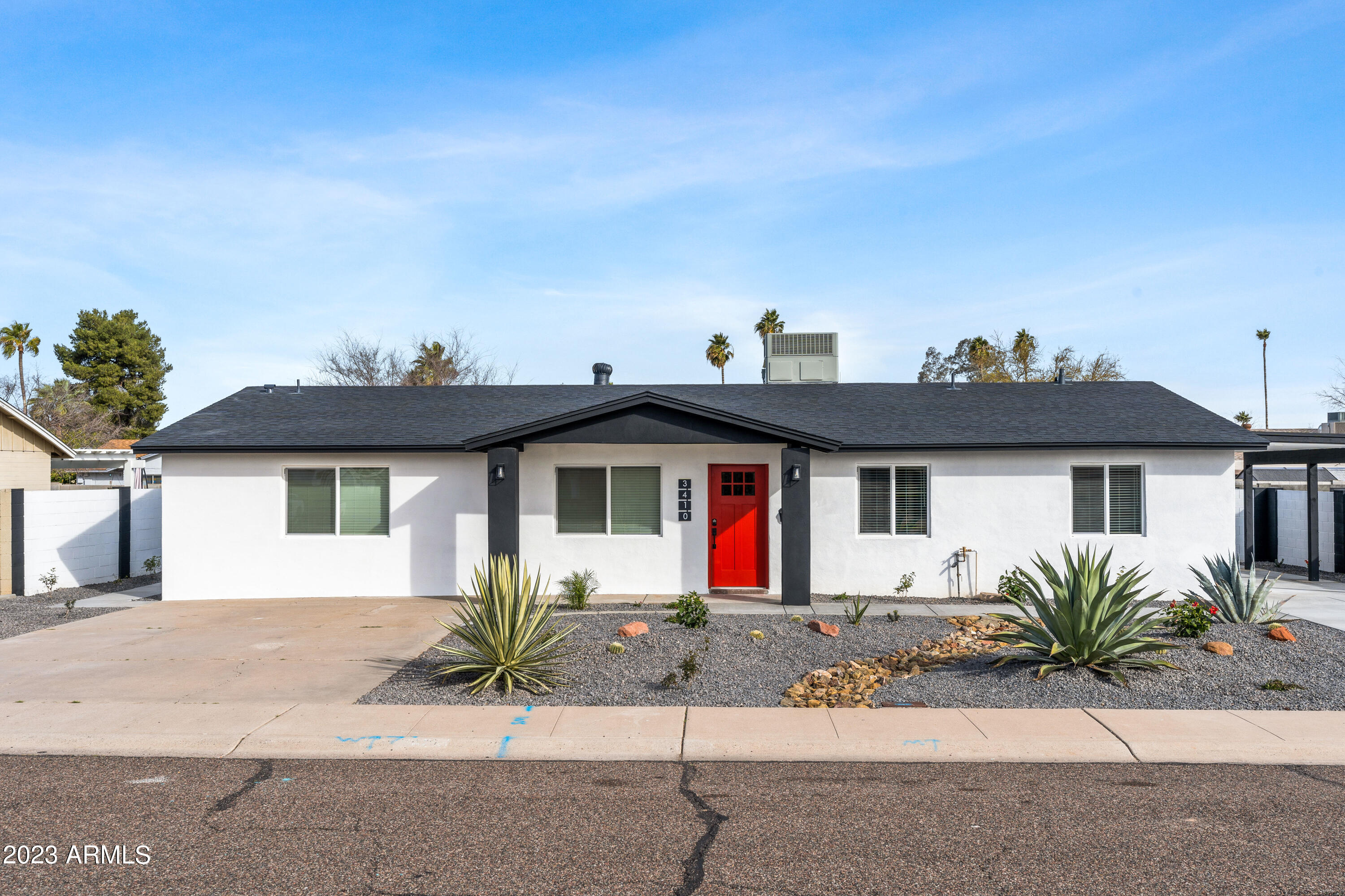3410 E LUPINE Avenue