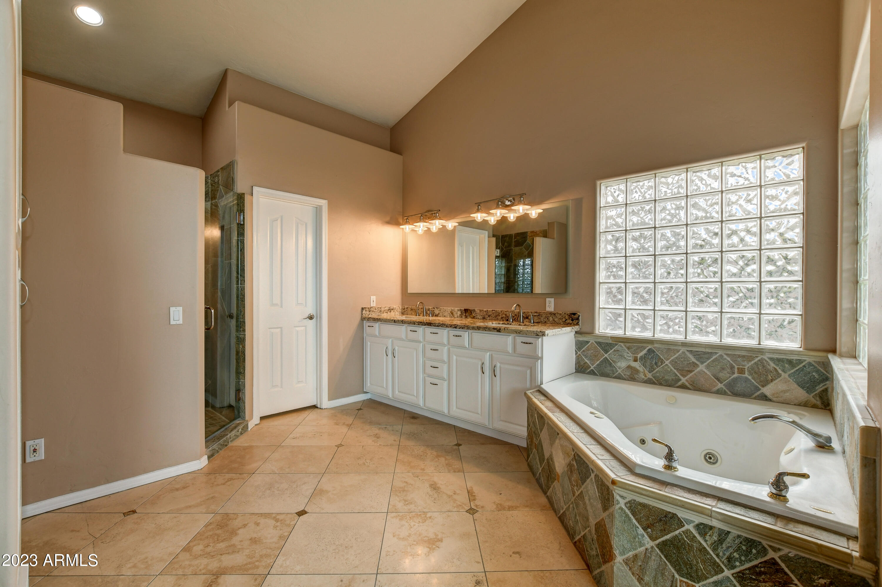 290 Summit Pointe Drive