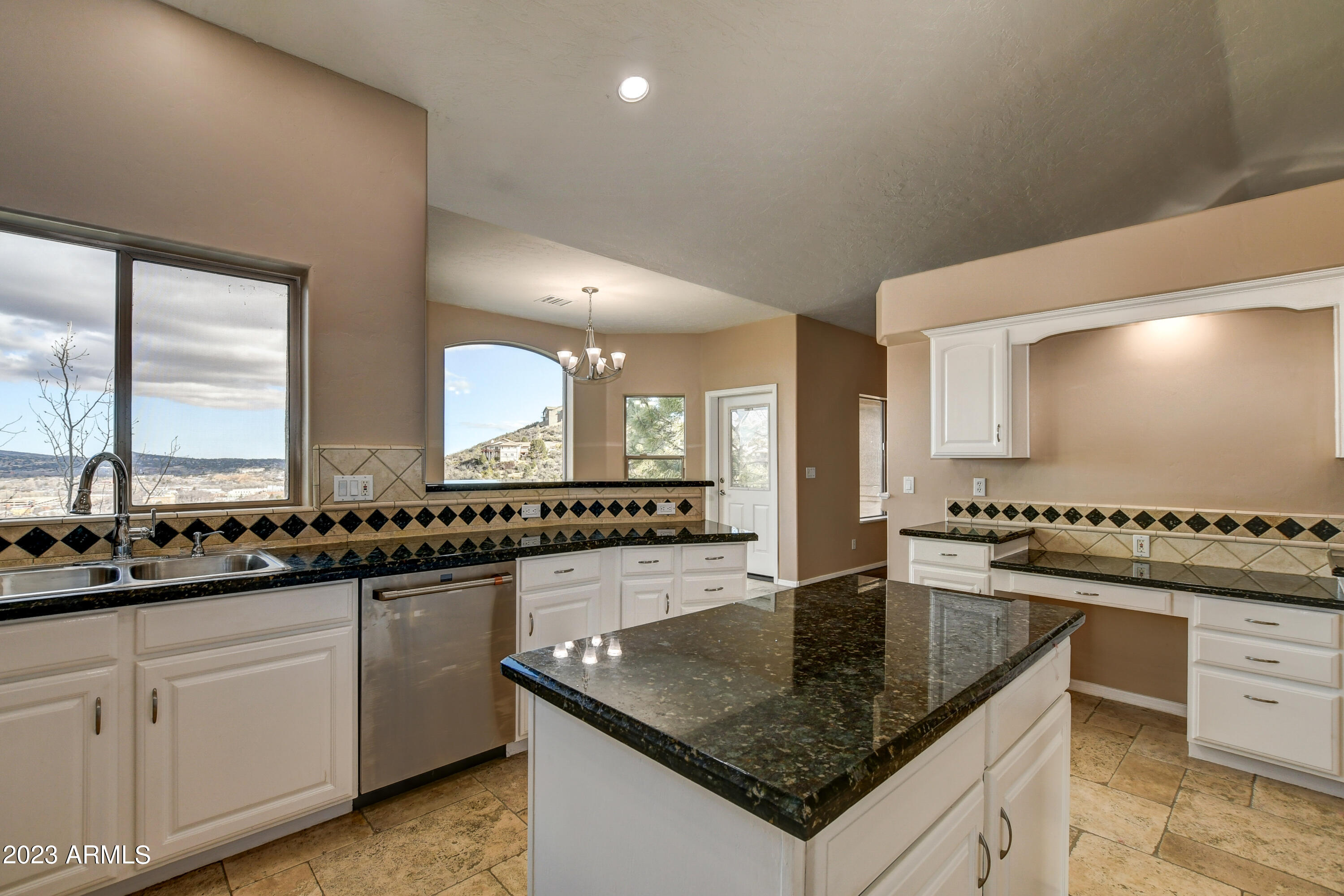 290 Summit Pointe Drive