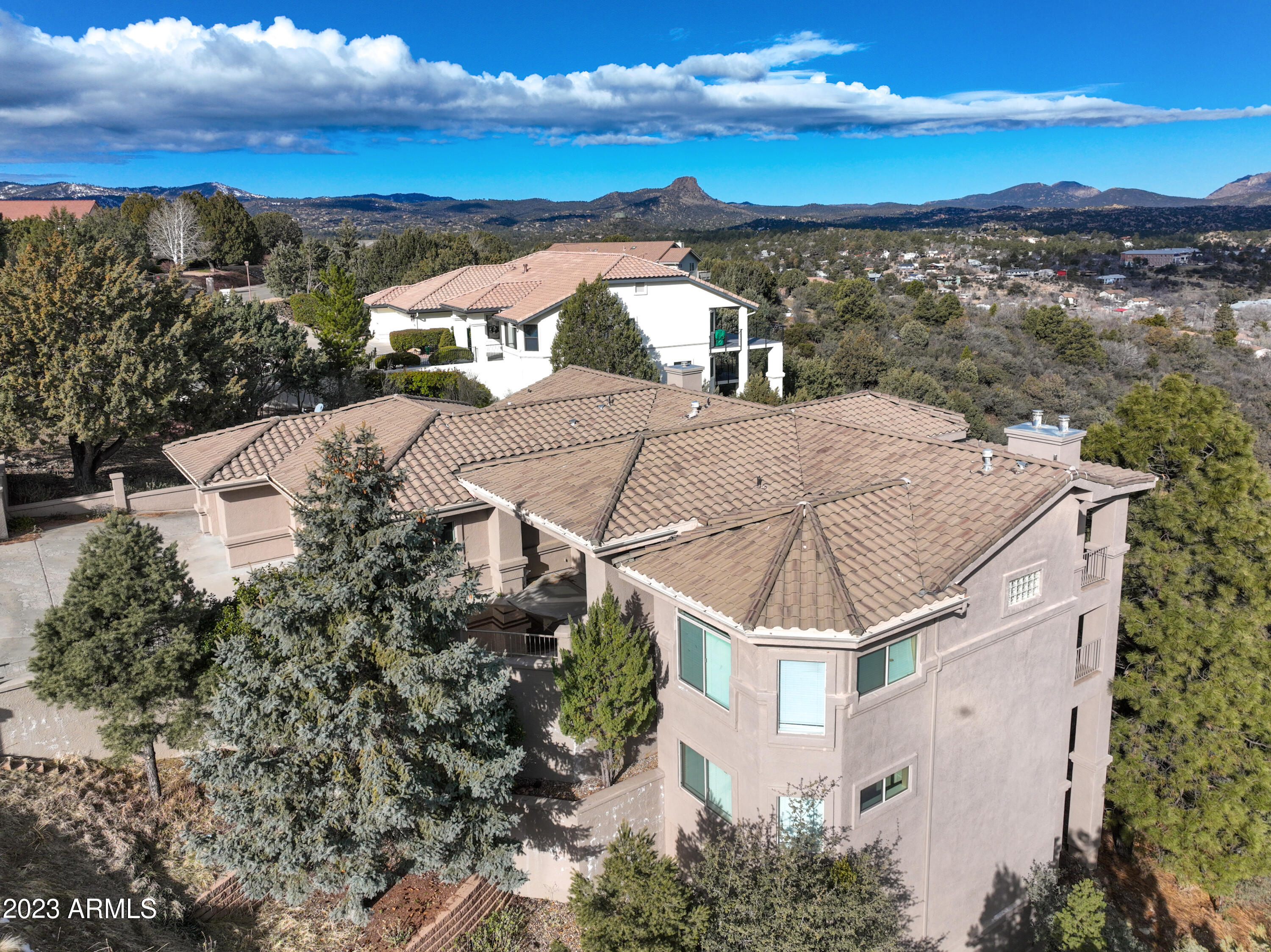 290 Summit Pointe Drive