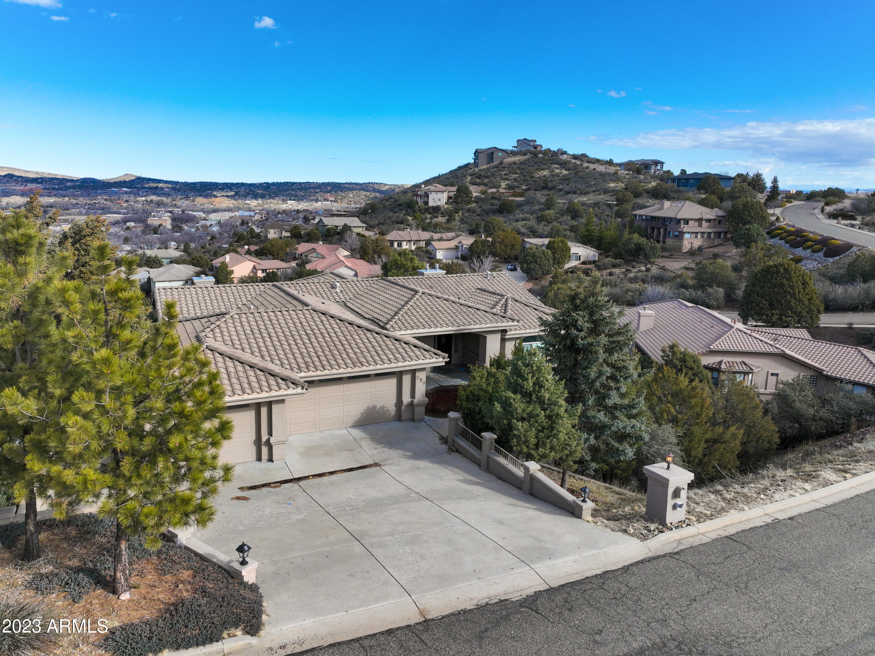 290 Summit Pointe Drive