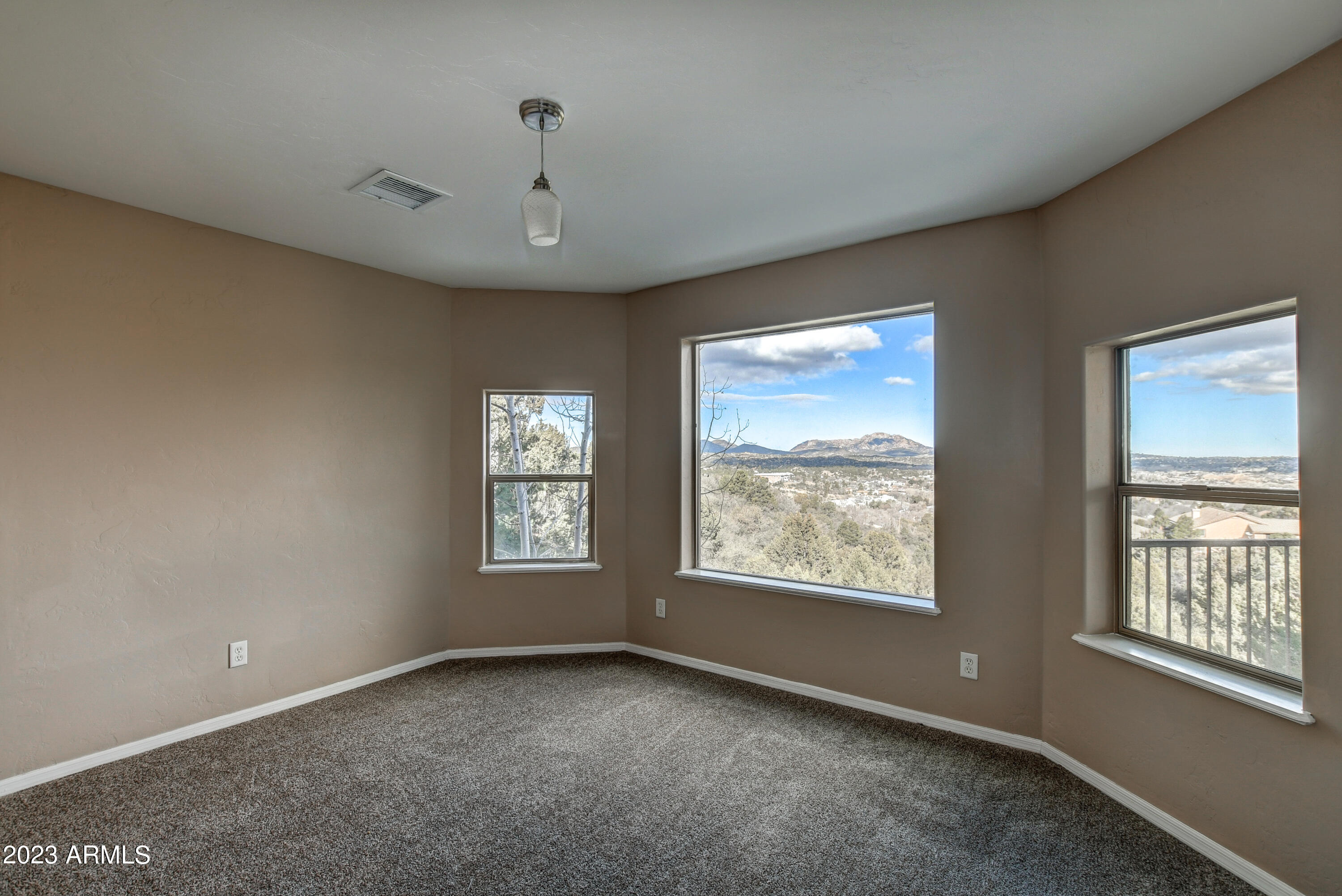 290 Summit Pointe Drive