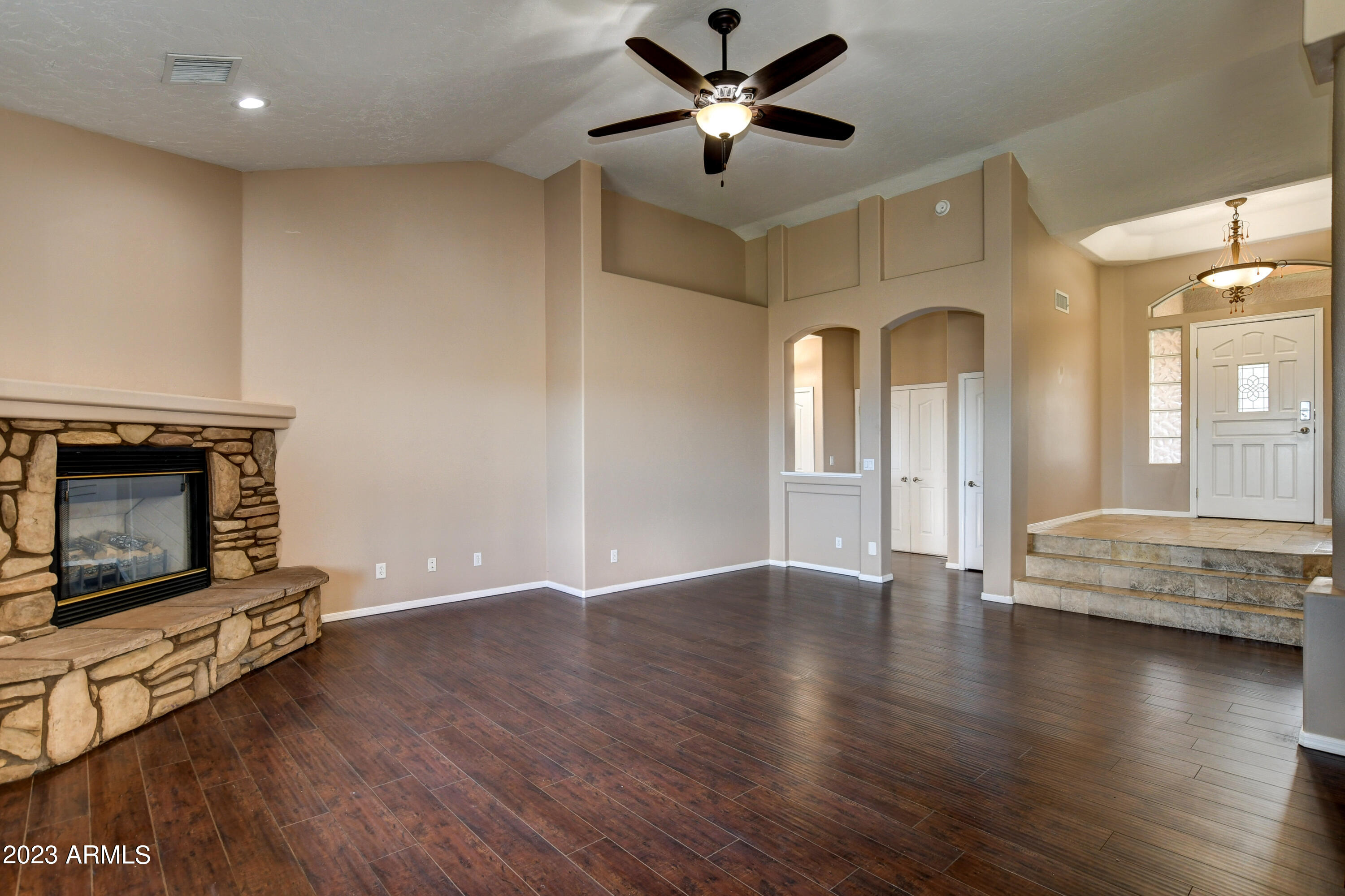 290 Summit Pointe Drive