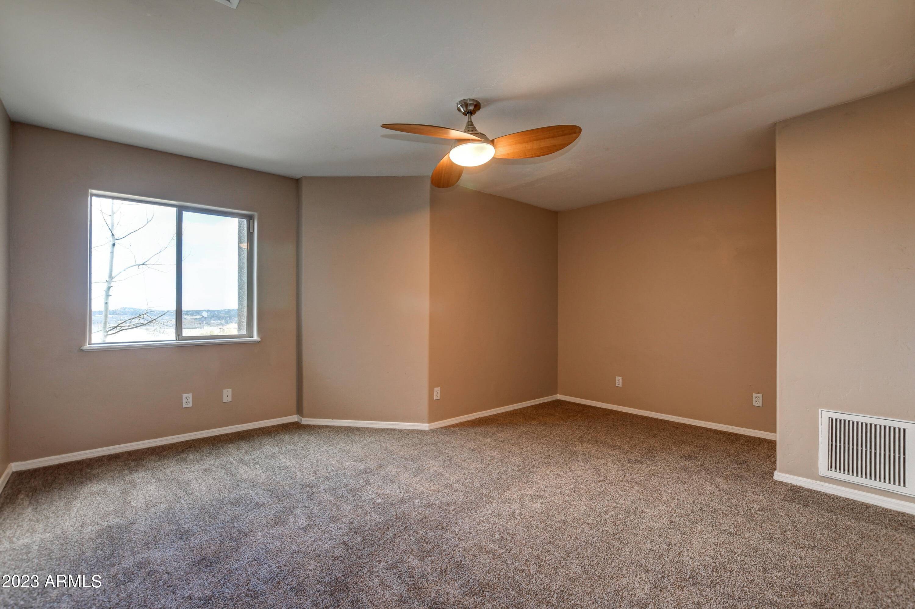290 Summit Pointe Drive