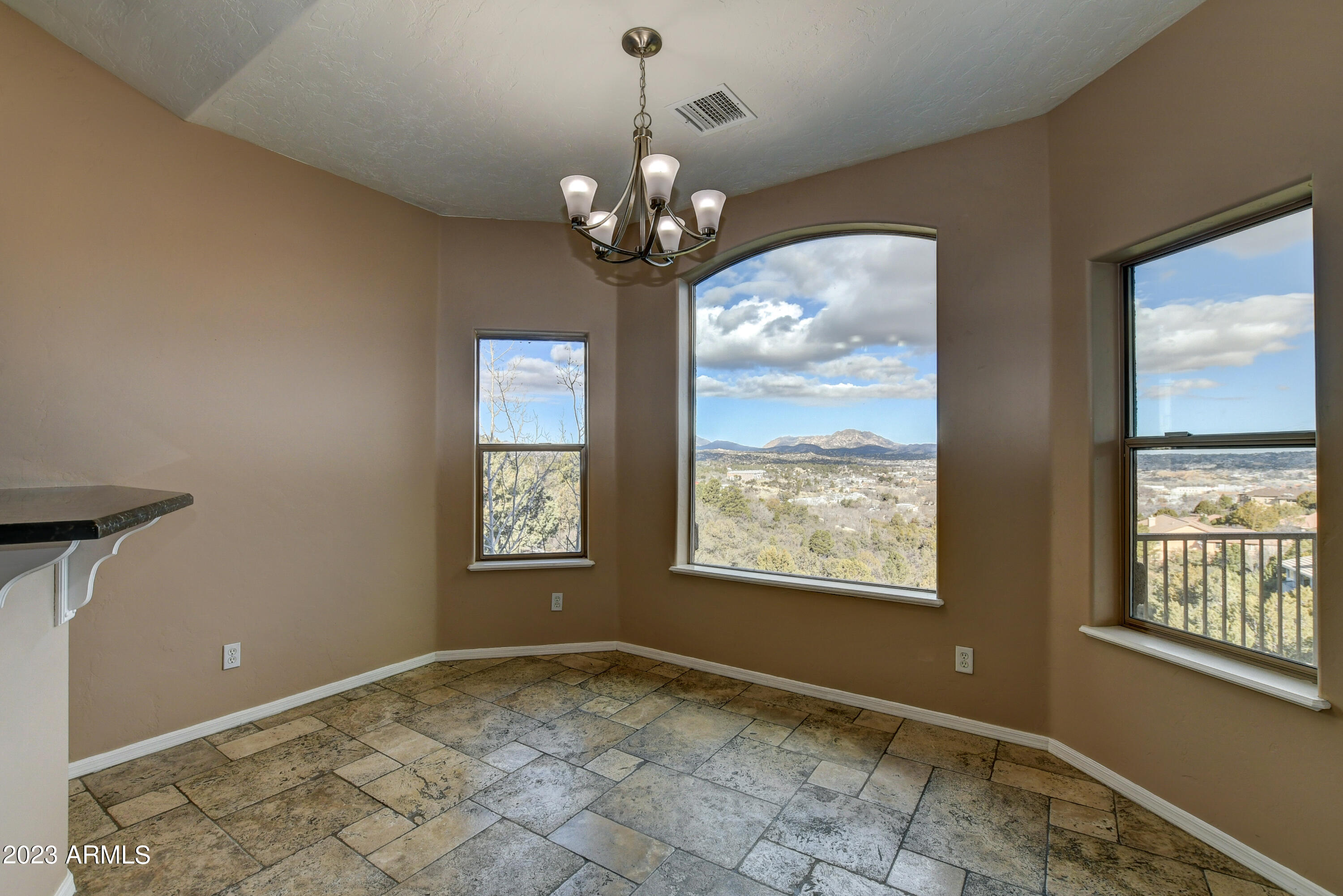 290 Summit Pointe Drive