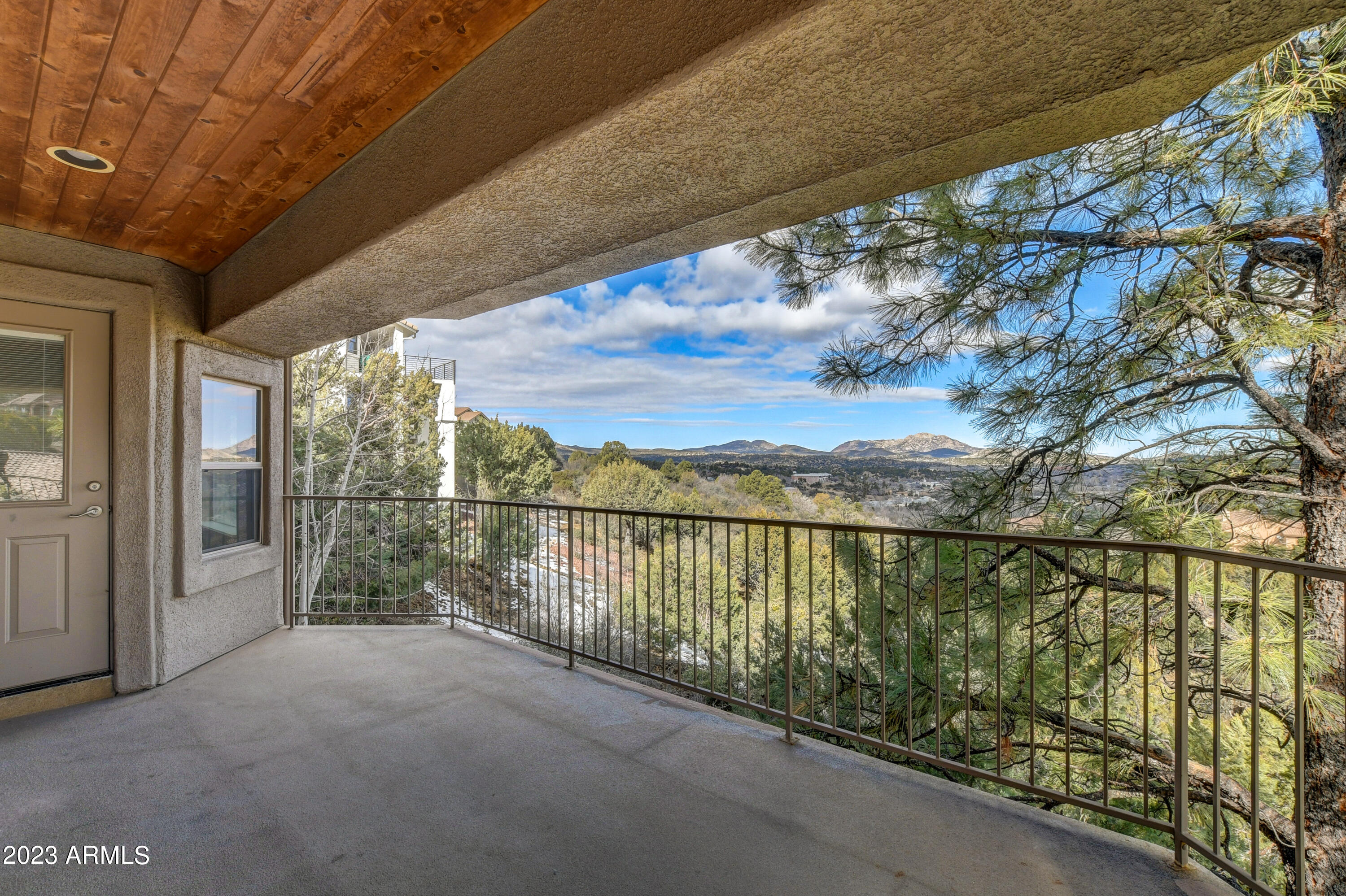 290 Summit Pointe Drive