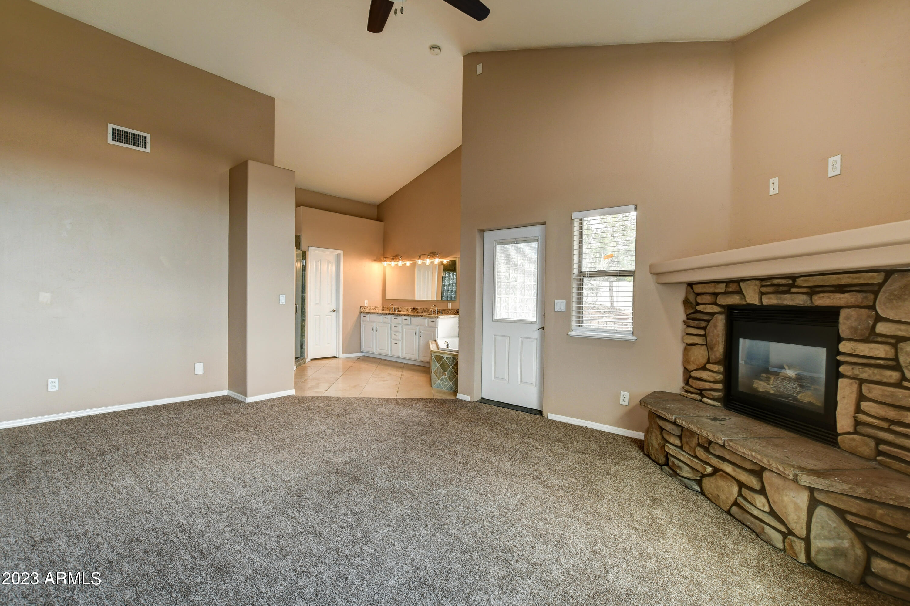 290 Summit Pointe Drive