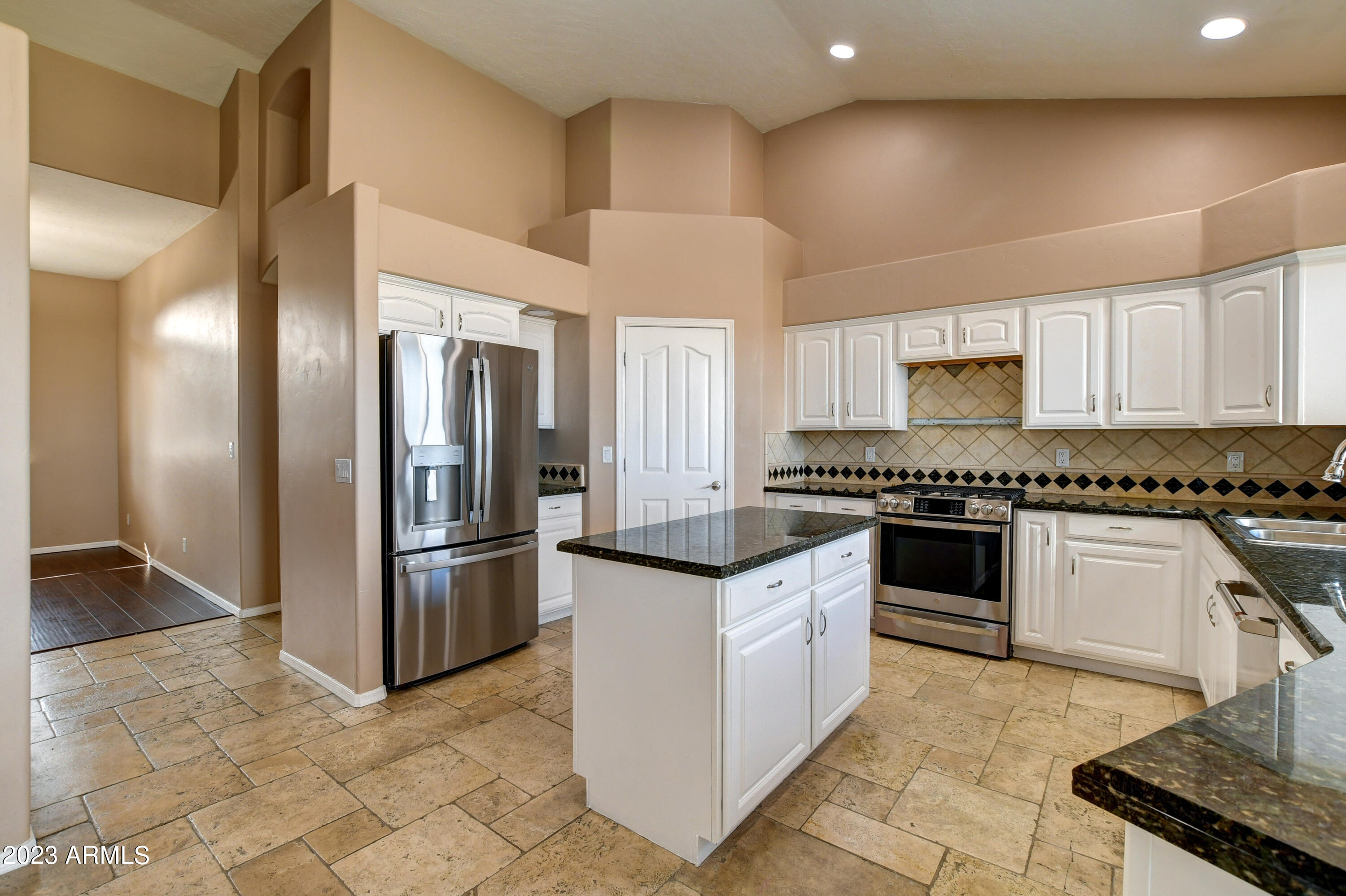 290 Summit Pointe Drive