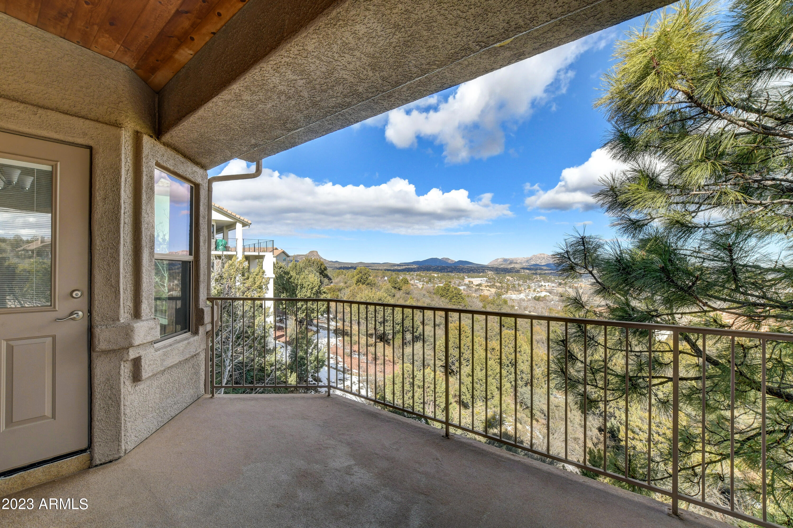290 Summit Pointe Drive