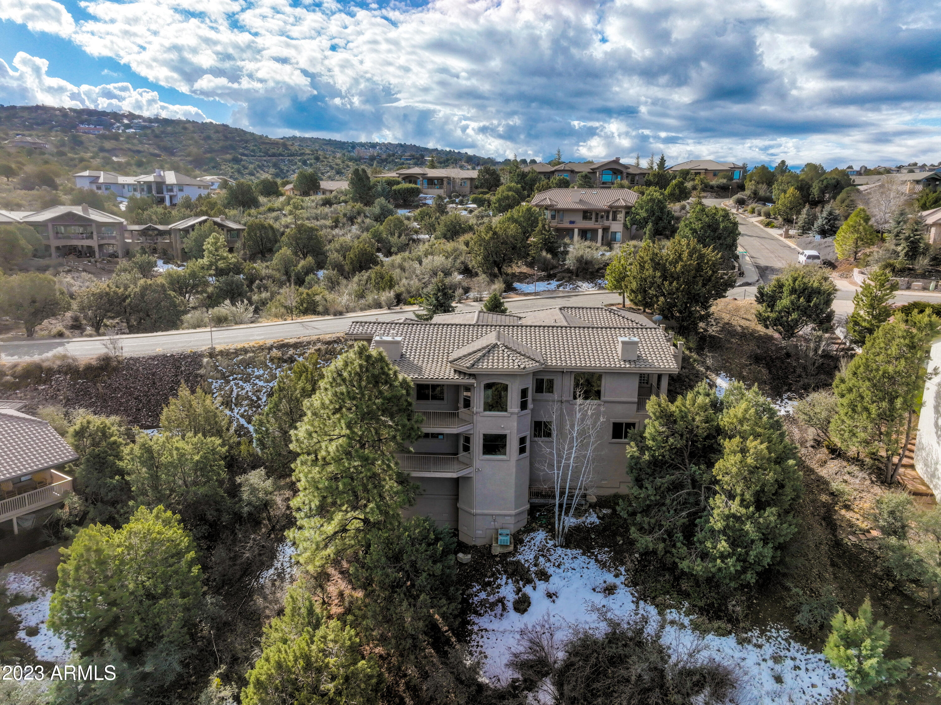 290 Summit Pointe Drive