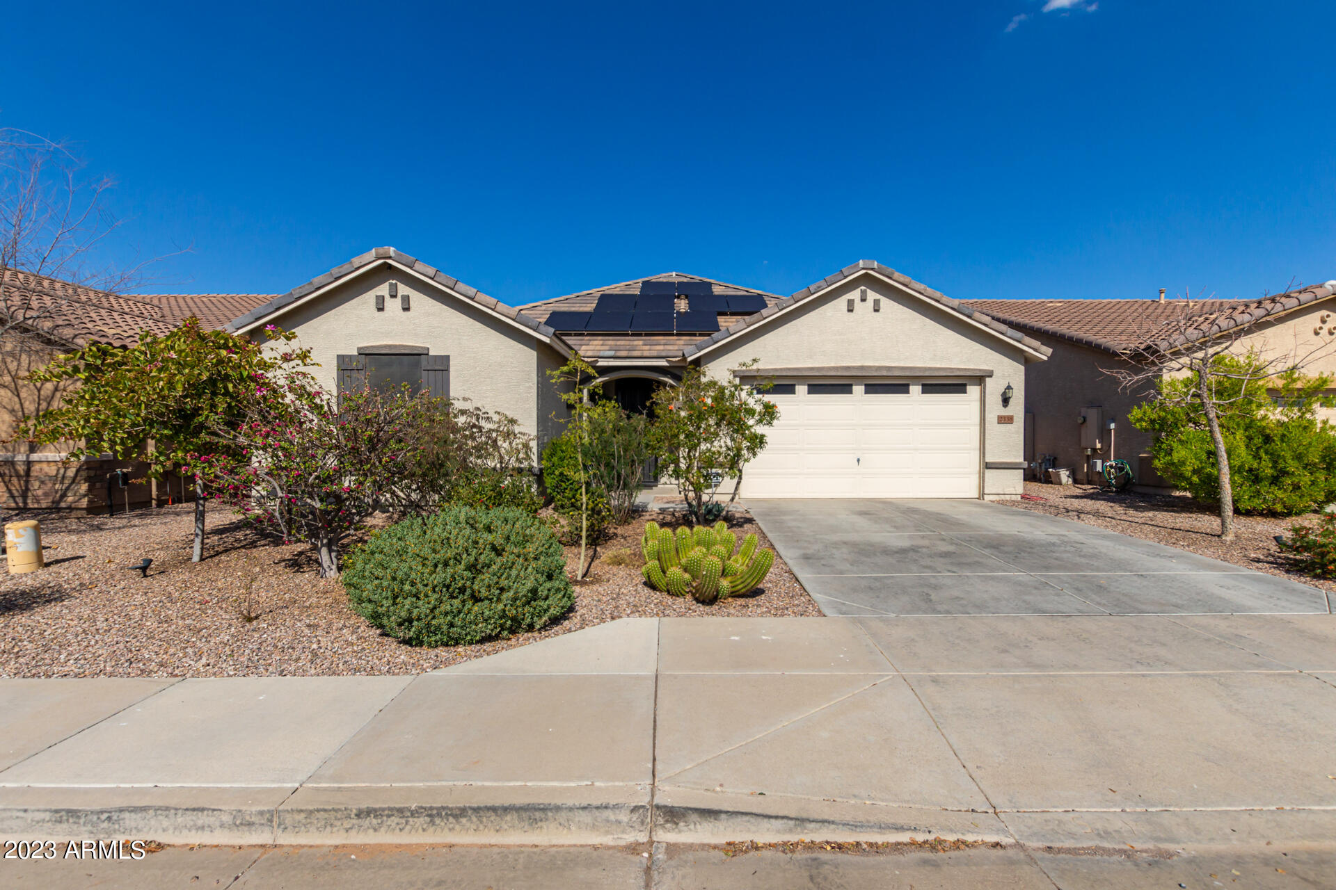 2338 W GARY Way
