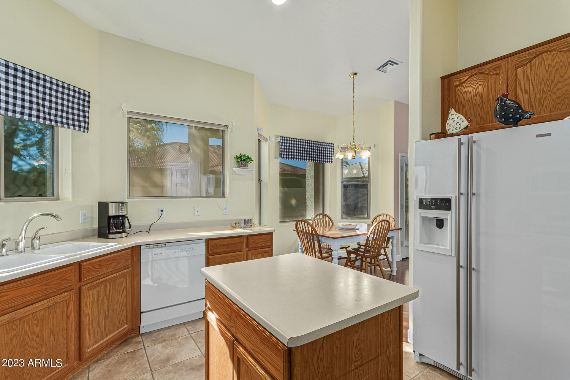 63 E JOSEPH Way