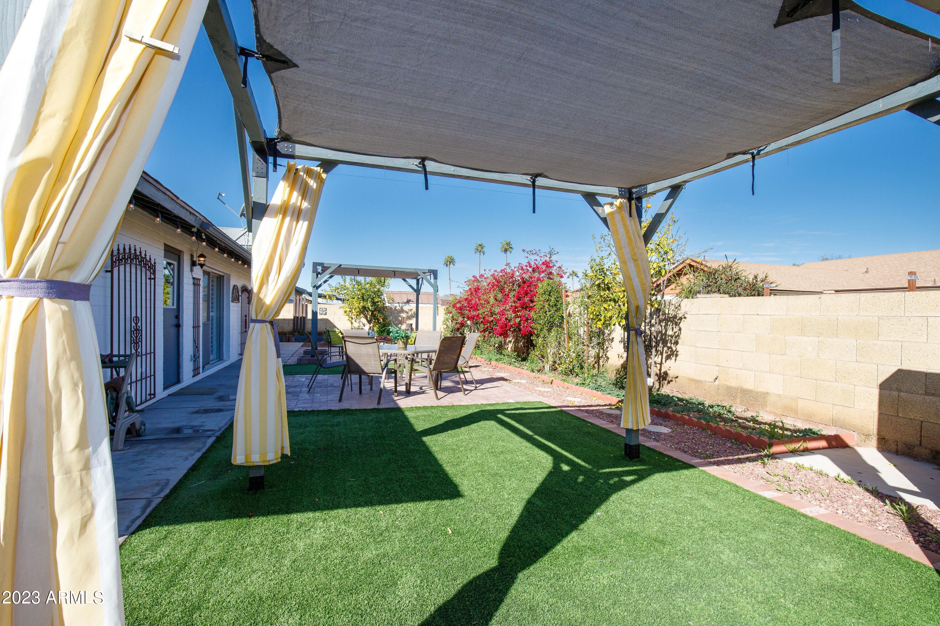 1704 E Bell De Mar Drive