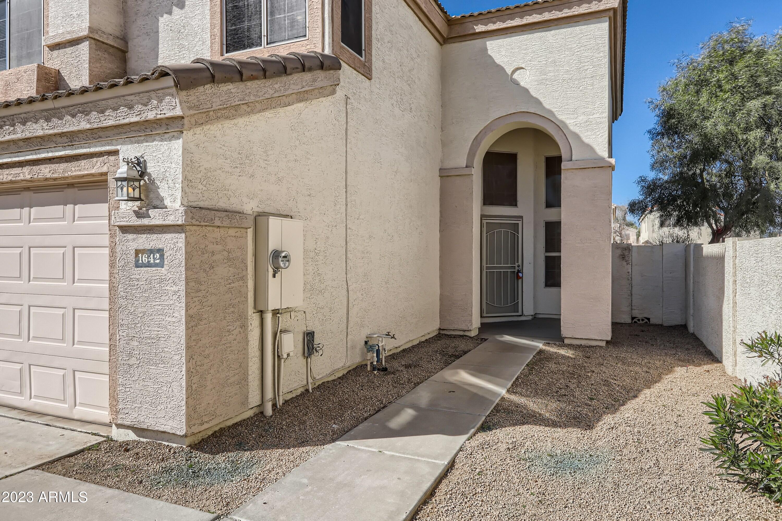 1642 N 136TH Avenue