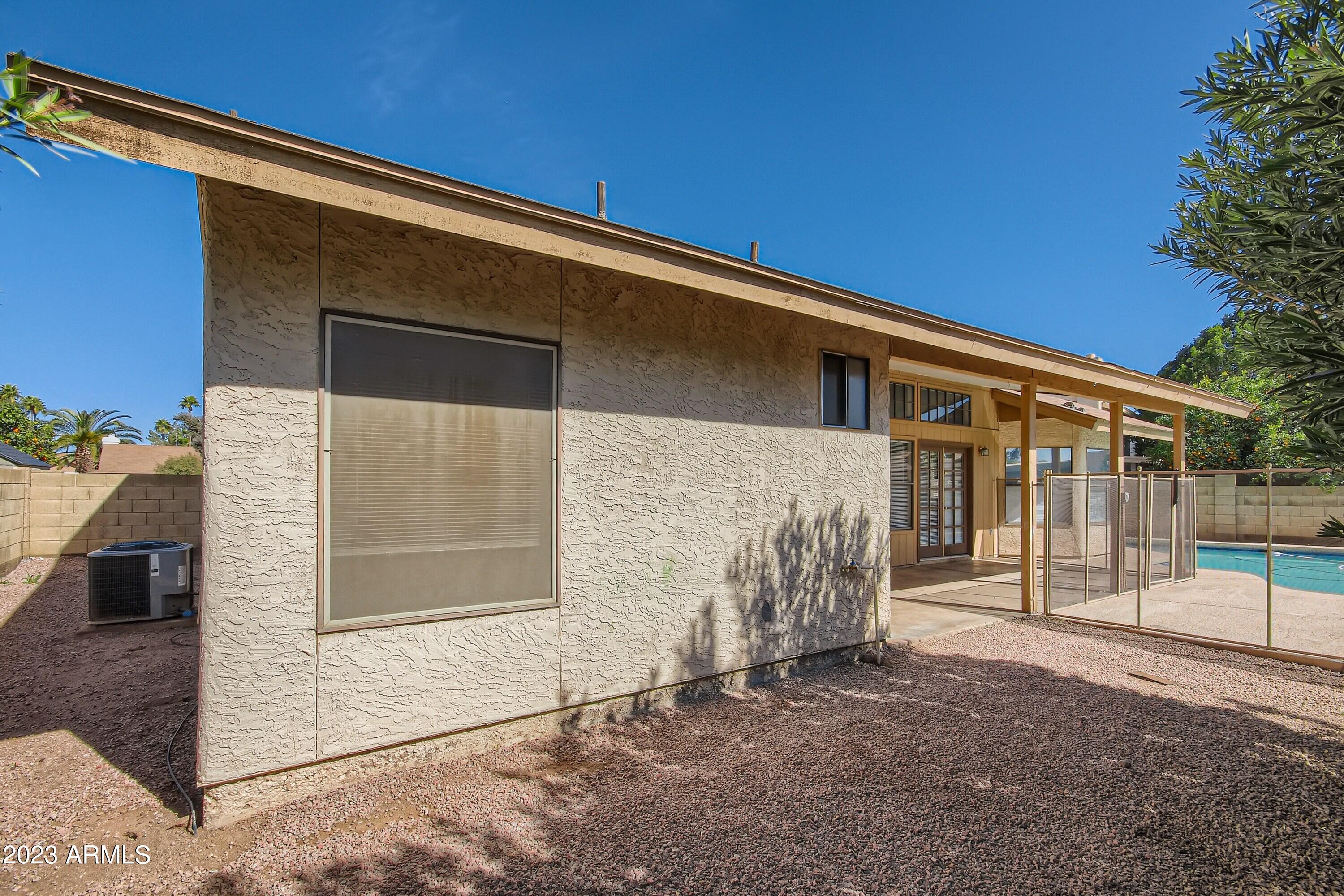 625 W MCNAIR Street