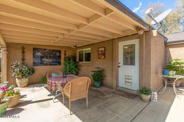 2707 E MICHELLE Drive