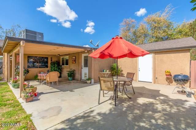 2707 E MICHELLE Drive