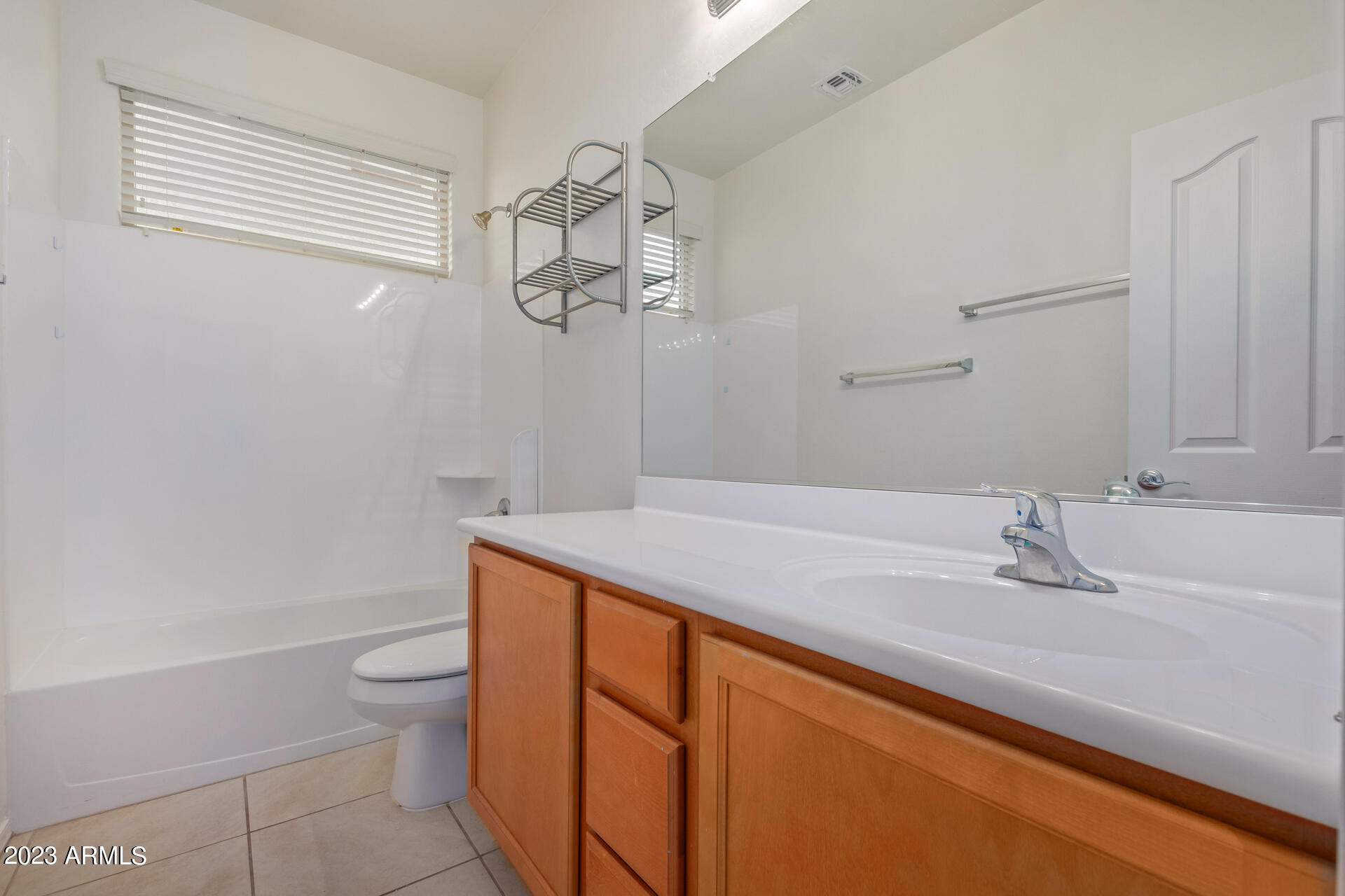 1098 E IBIS Street