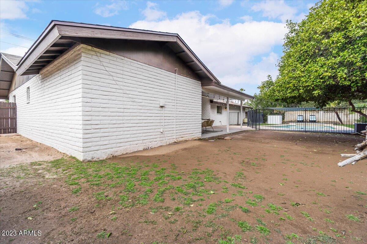 13817 N 56TH Street