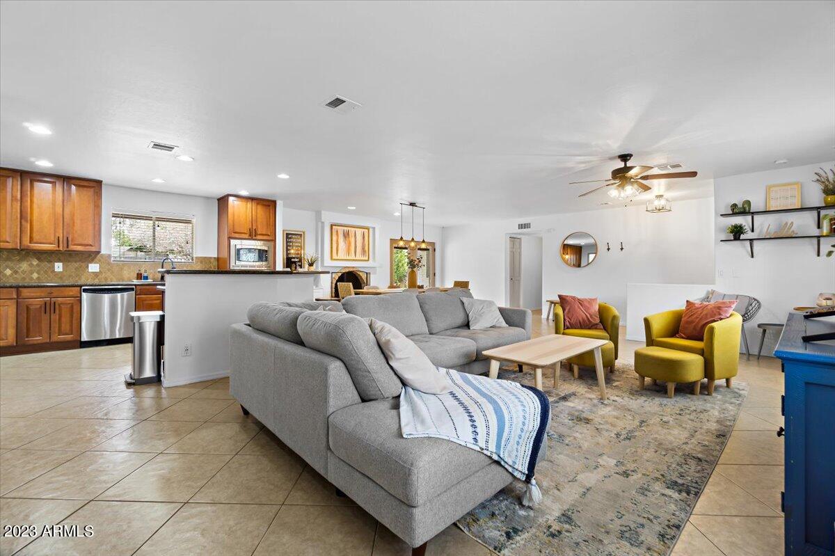 13817 N 56TH Street