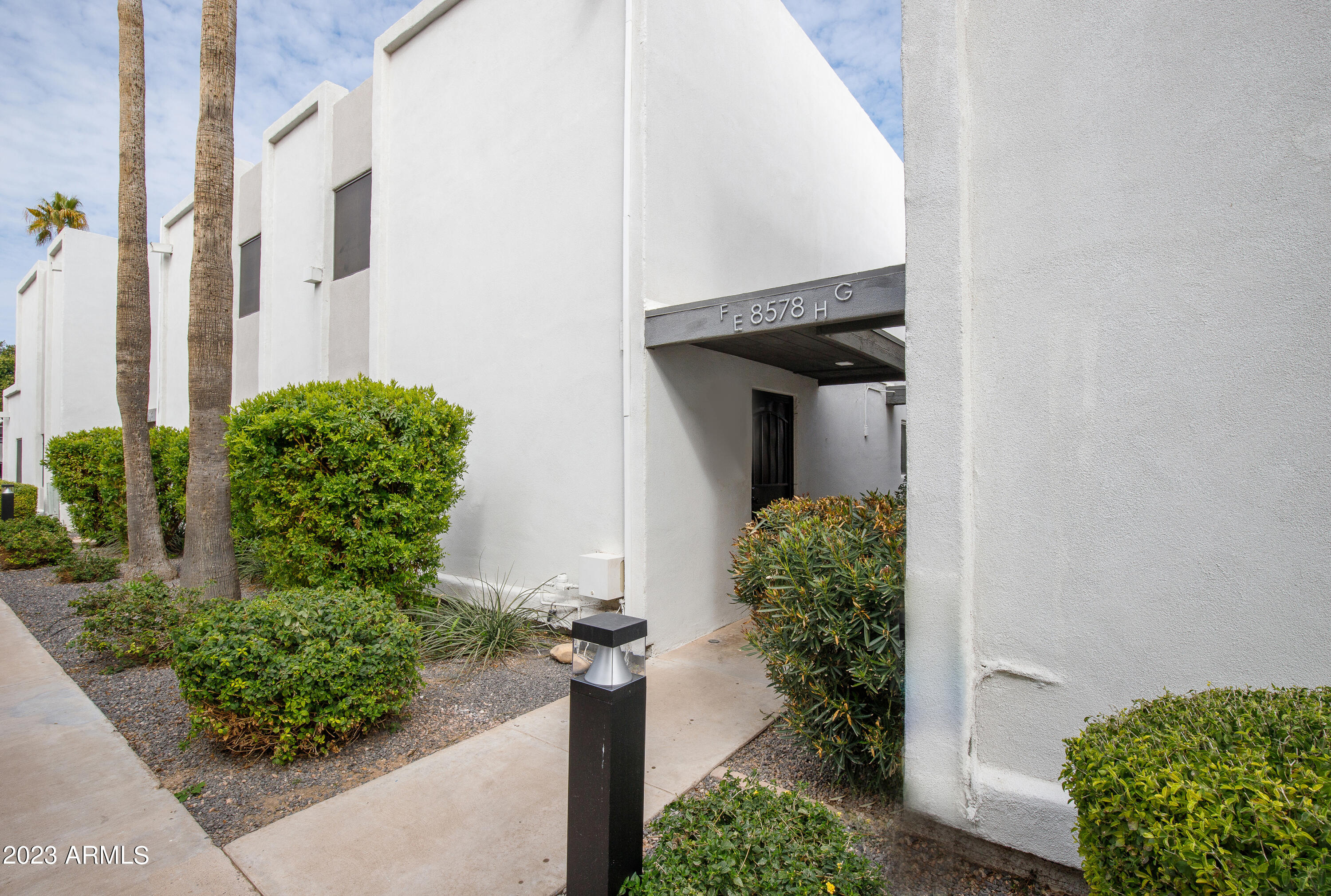 8578 E INDIAN SCHOOL Road Unit: E