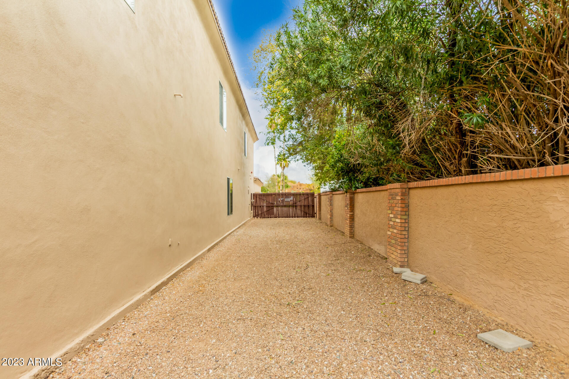 8611 E CHOLLA Street