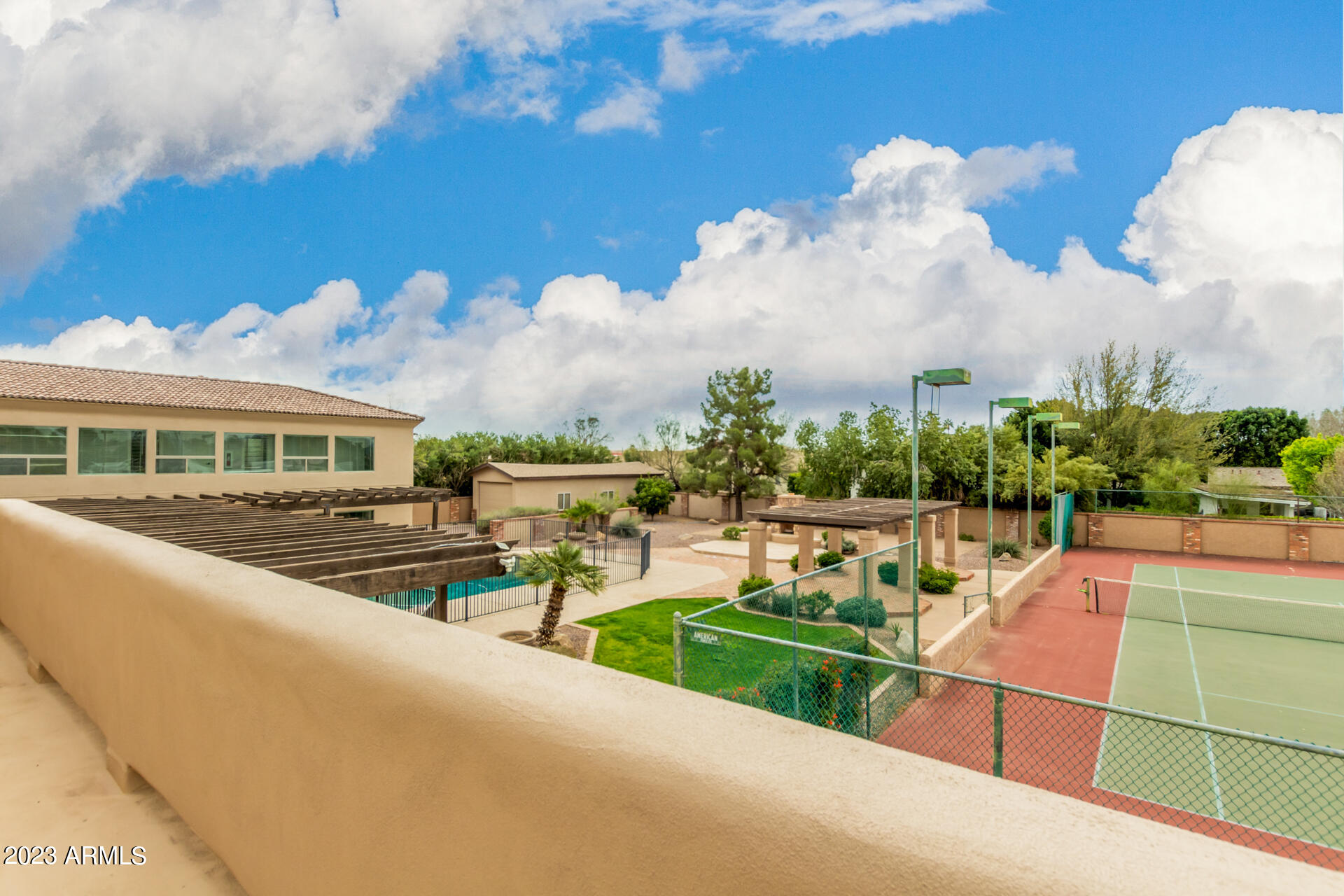 8611 E CHOLLA Street