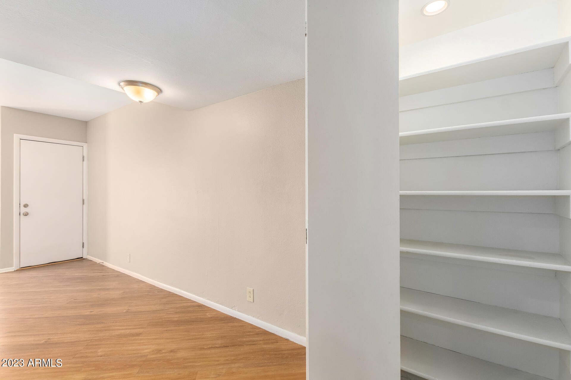 3228 W GLENDALE Avenue # 118