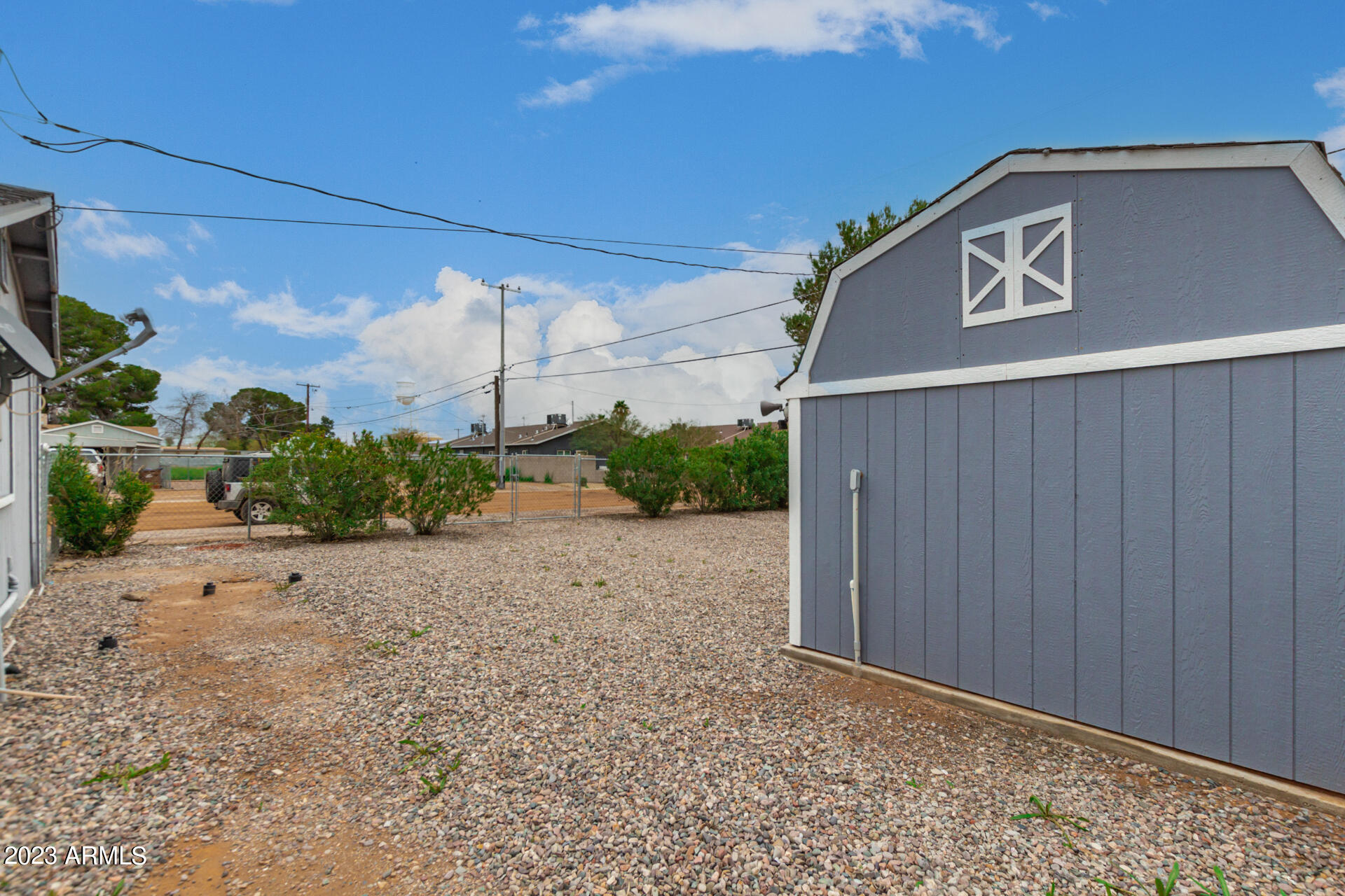 305 W LINDBERGH Avenue